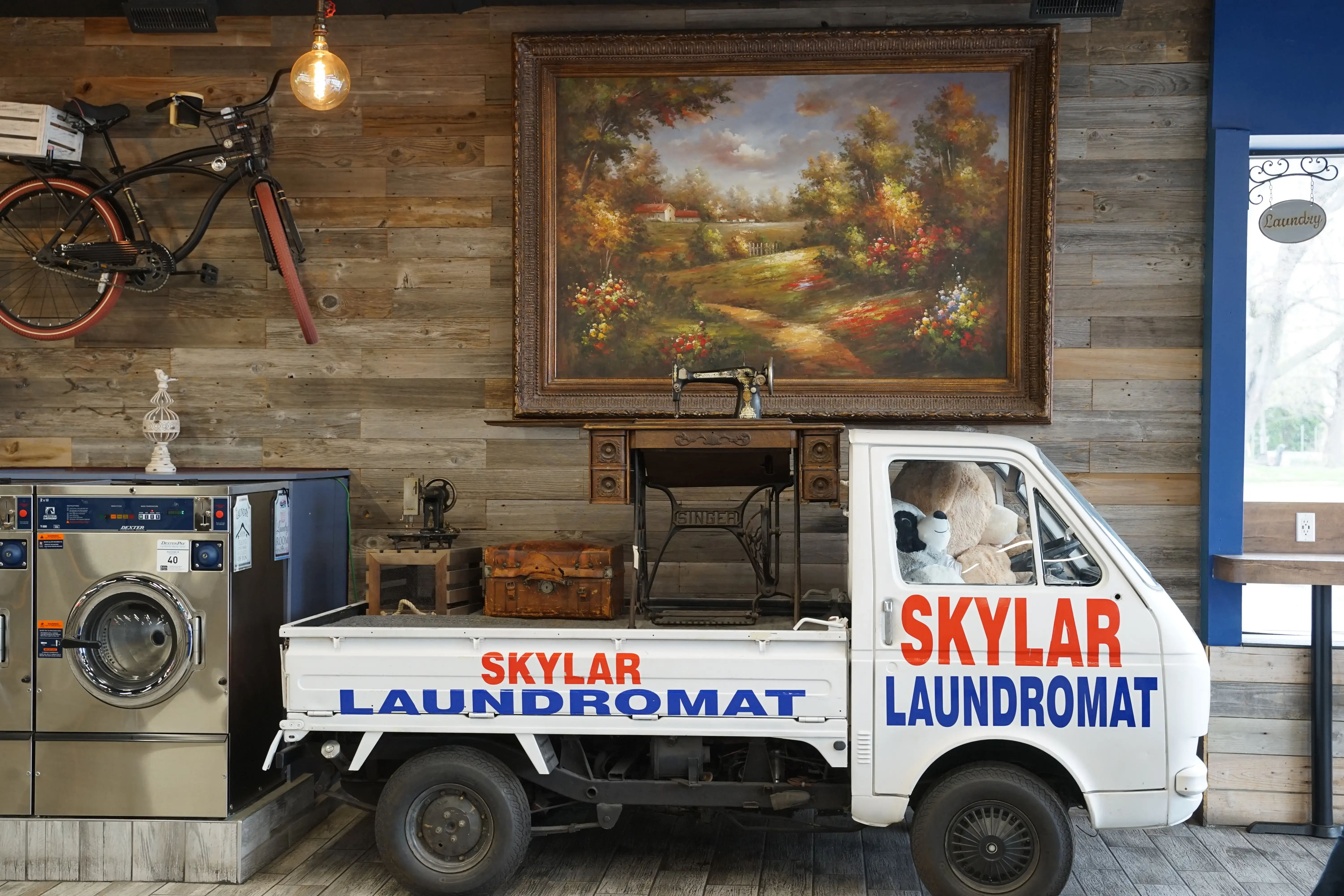 Skylar Laundromat of Taylor - Image 10