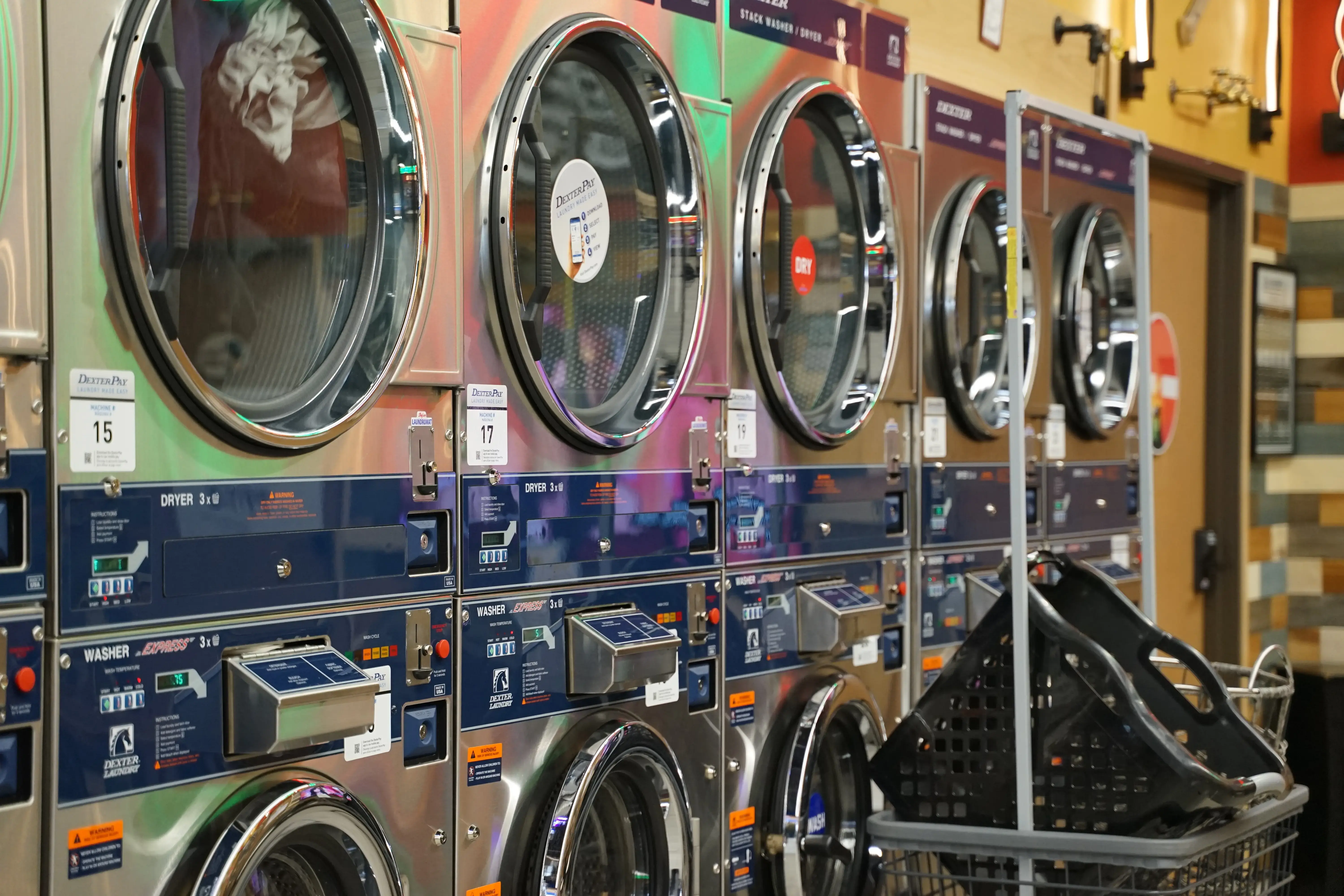 Skylar Laundromat of Waterford thumbnail 15