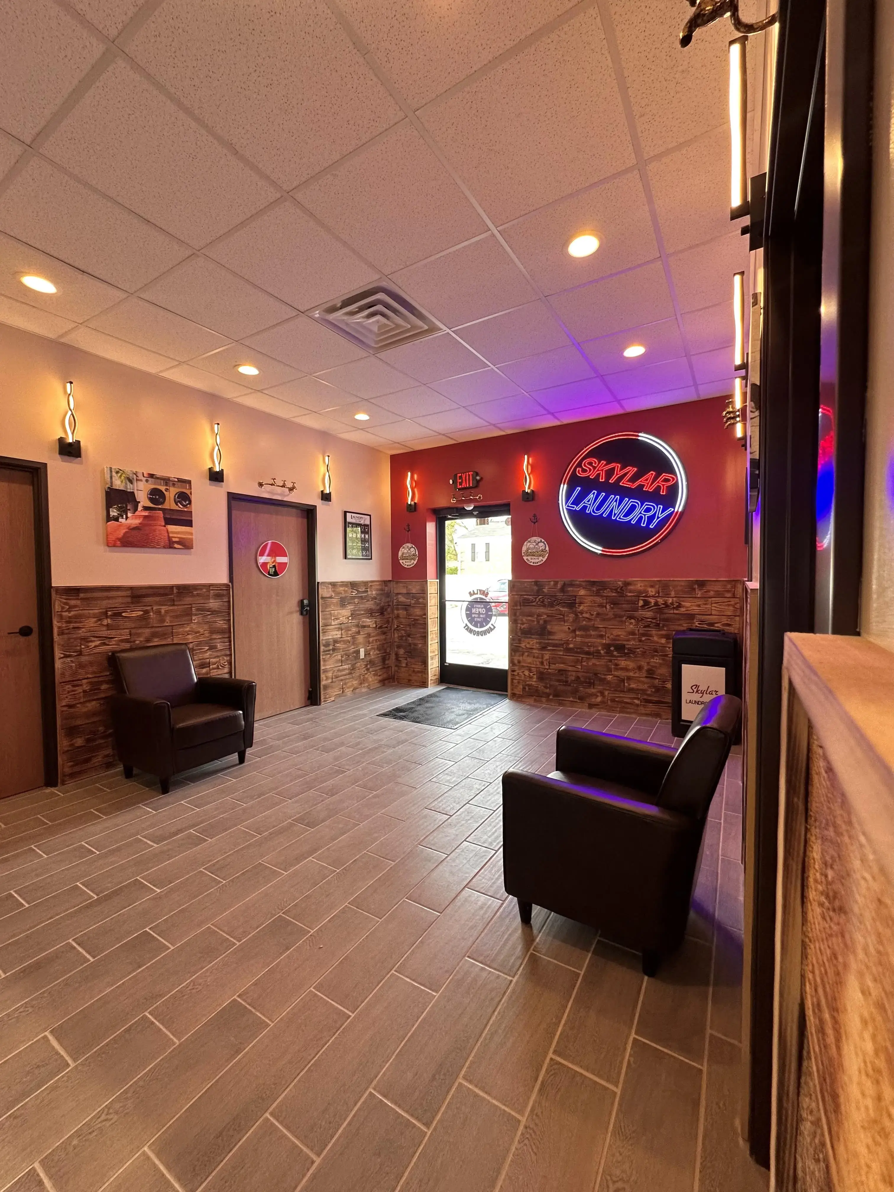 Skylar Laundromat of Westland - Image 7