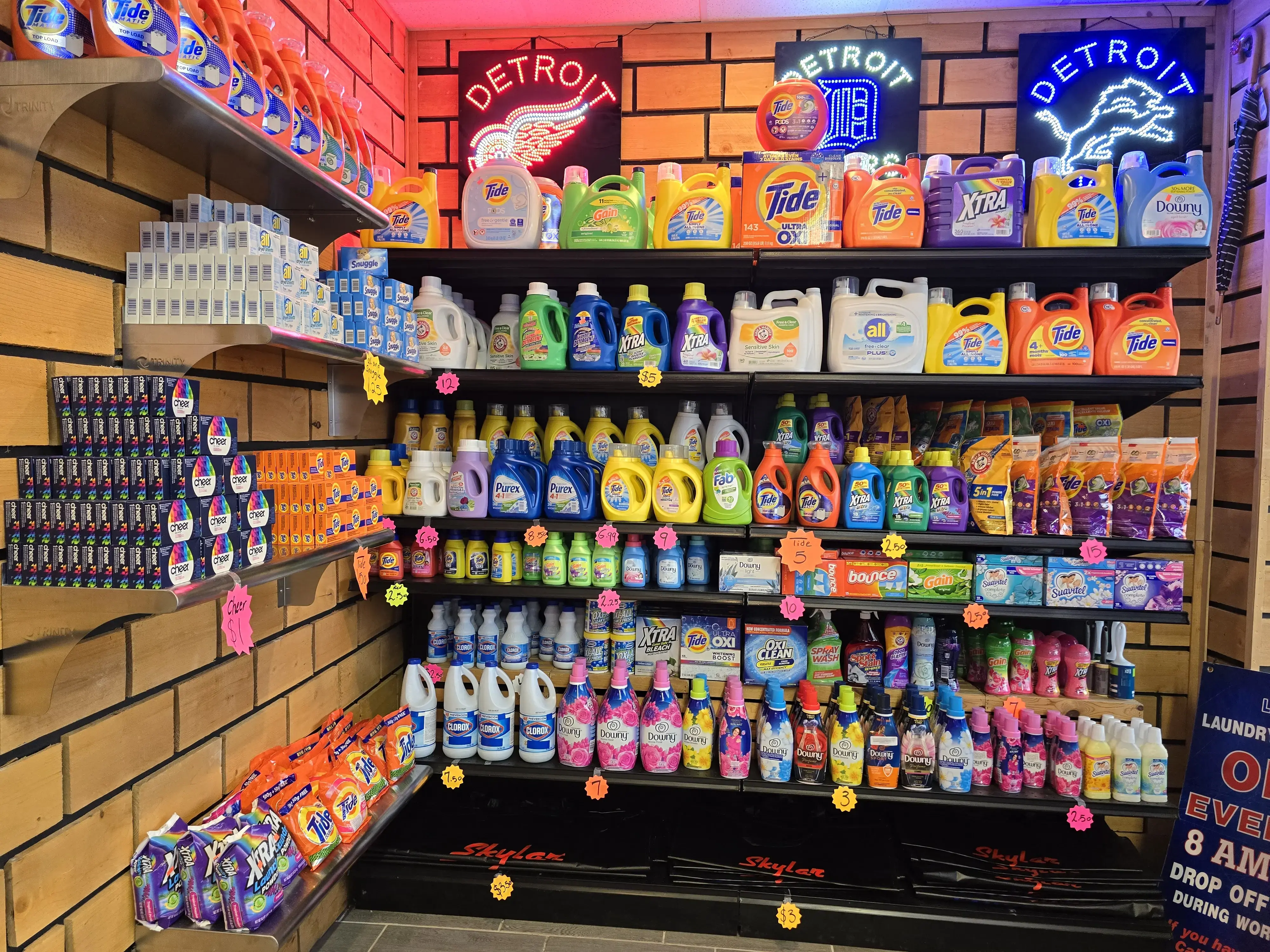 Skylar Laundromat of Westland - Image 10