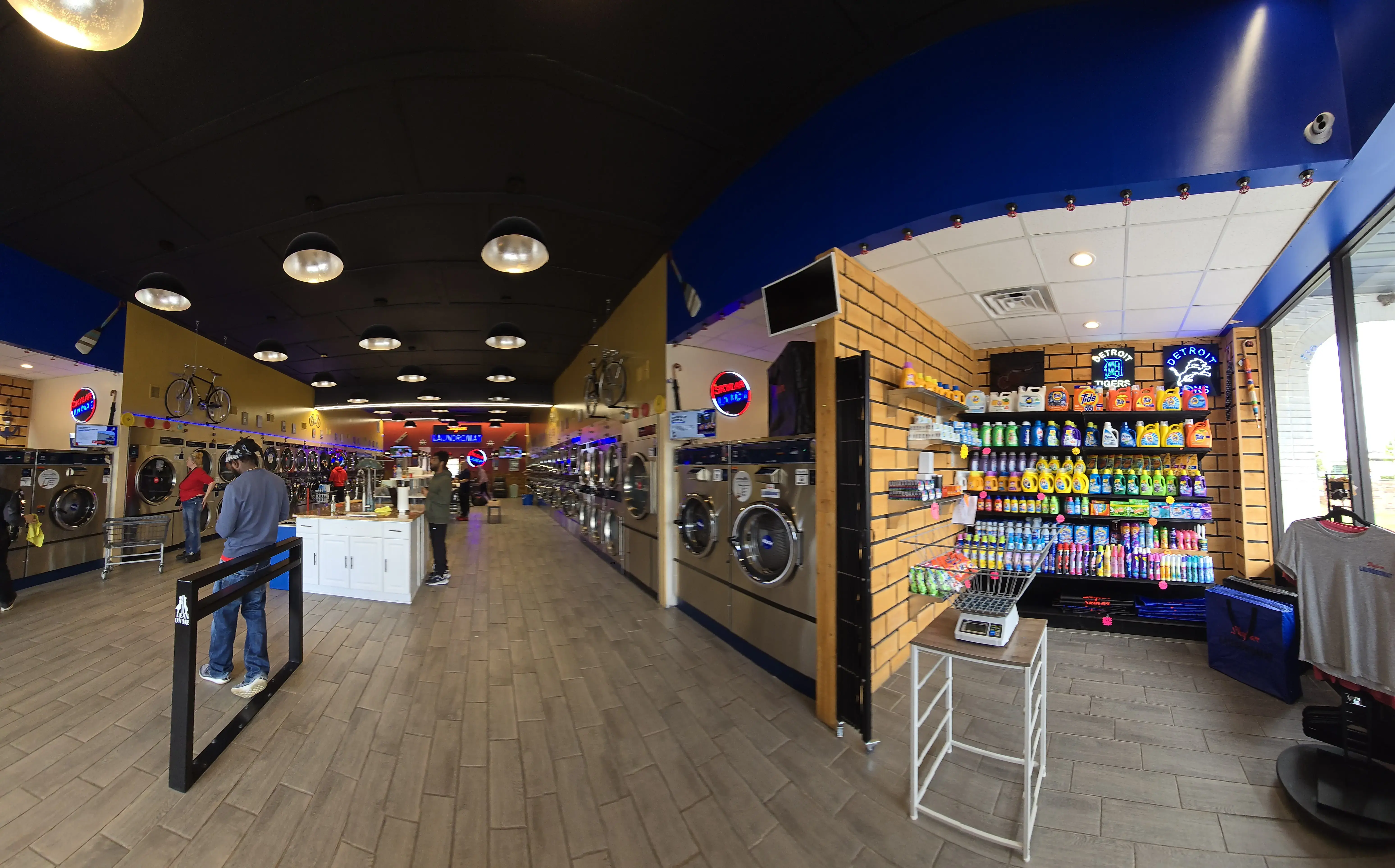 Skylar Laundromat of Westland location