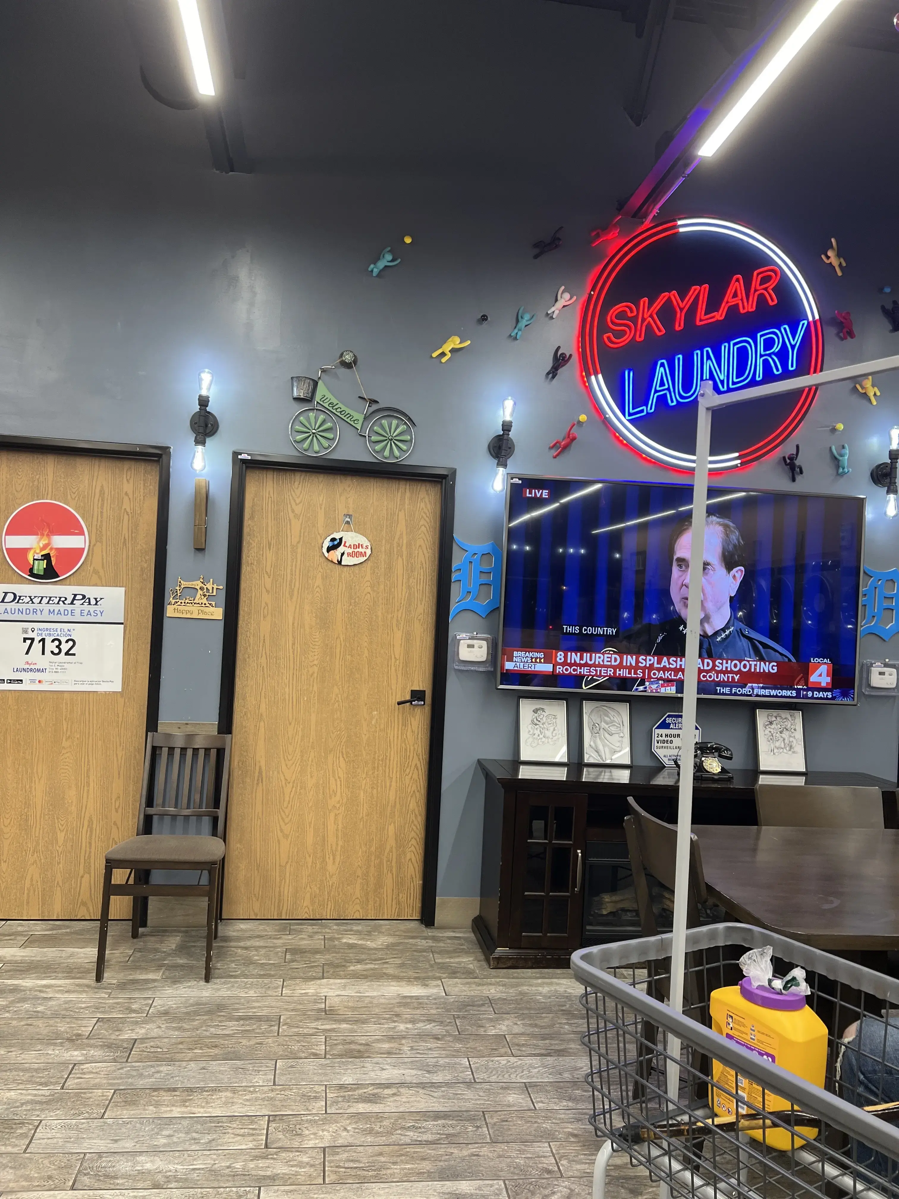 Skylar Laundromat (Troy) - Image 13