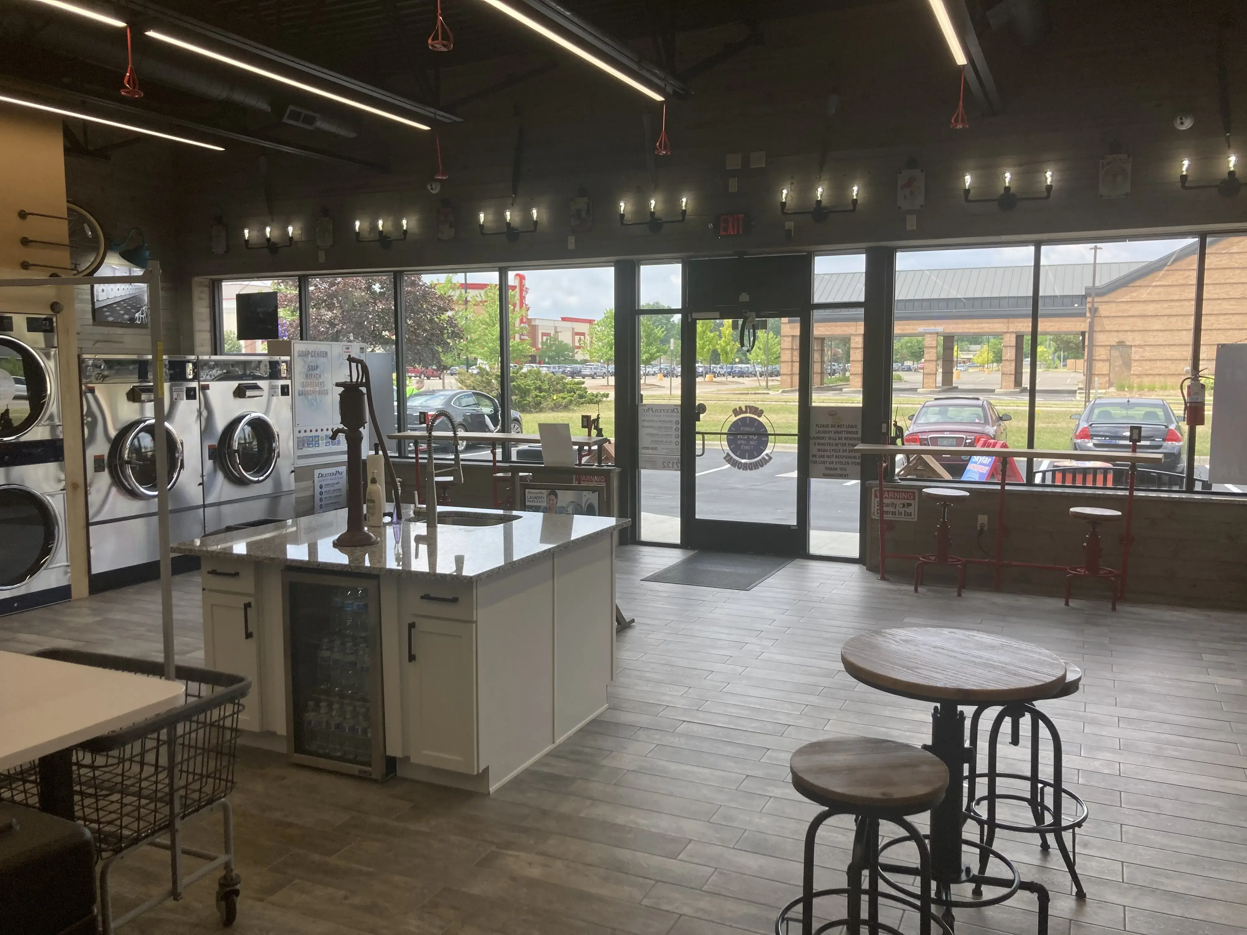 Skylar Laundromat (Troy) - Image 6