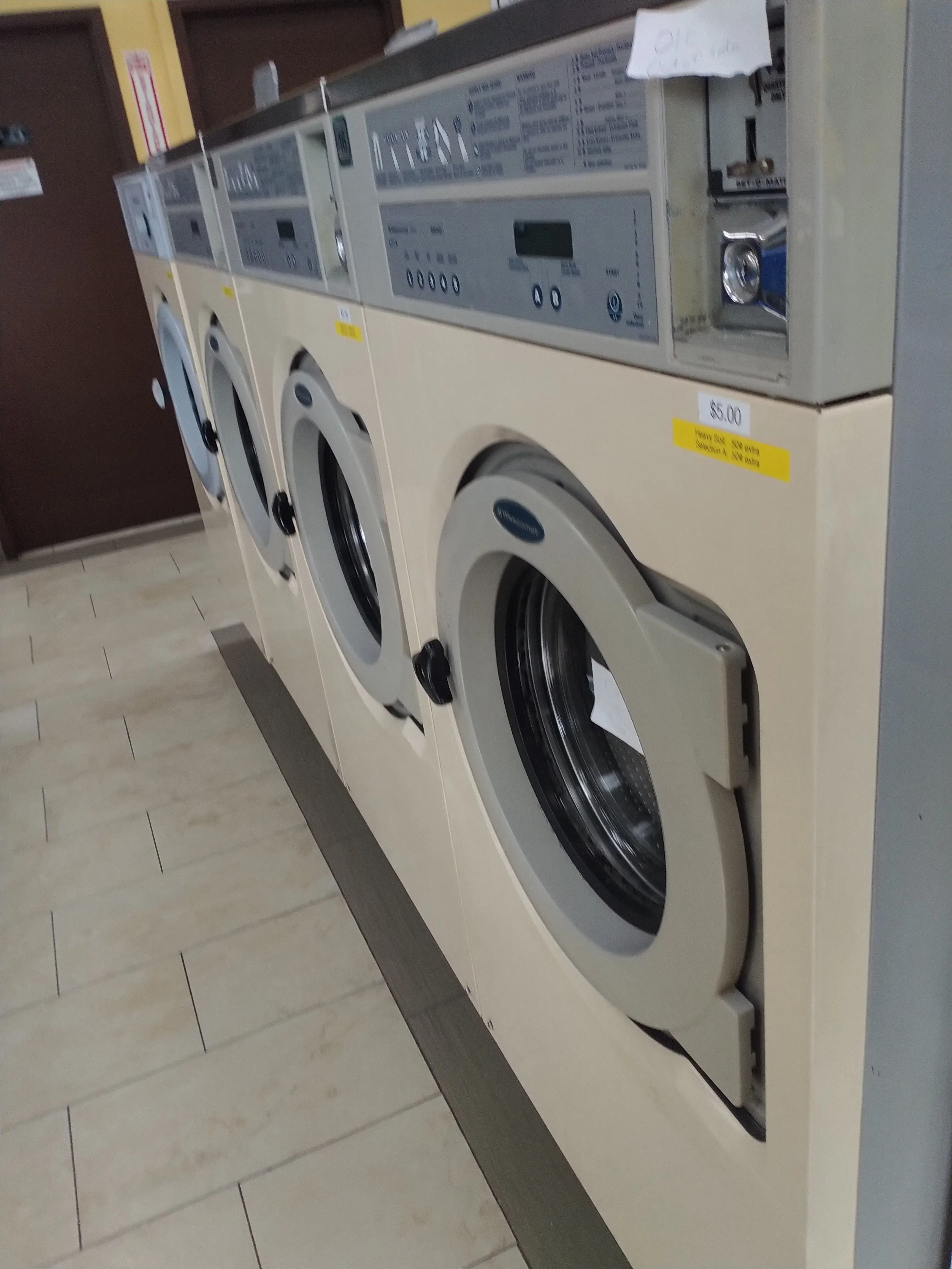 Skyline Laundromats (Cleveland Ave) thumbnail 19