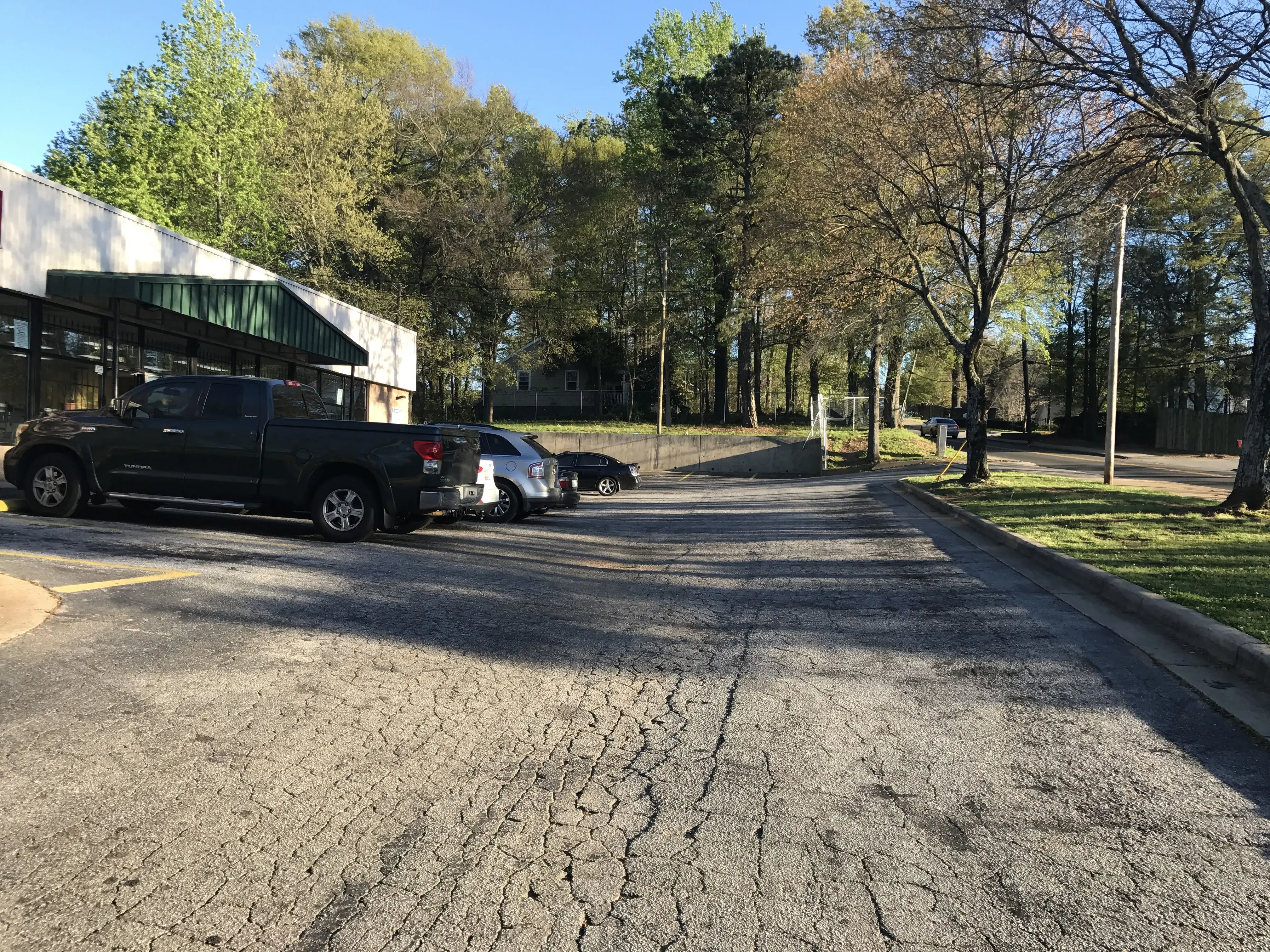 Skyline Laundromats (Cleveland Ave) - Image 17