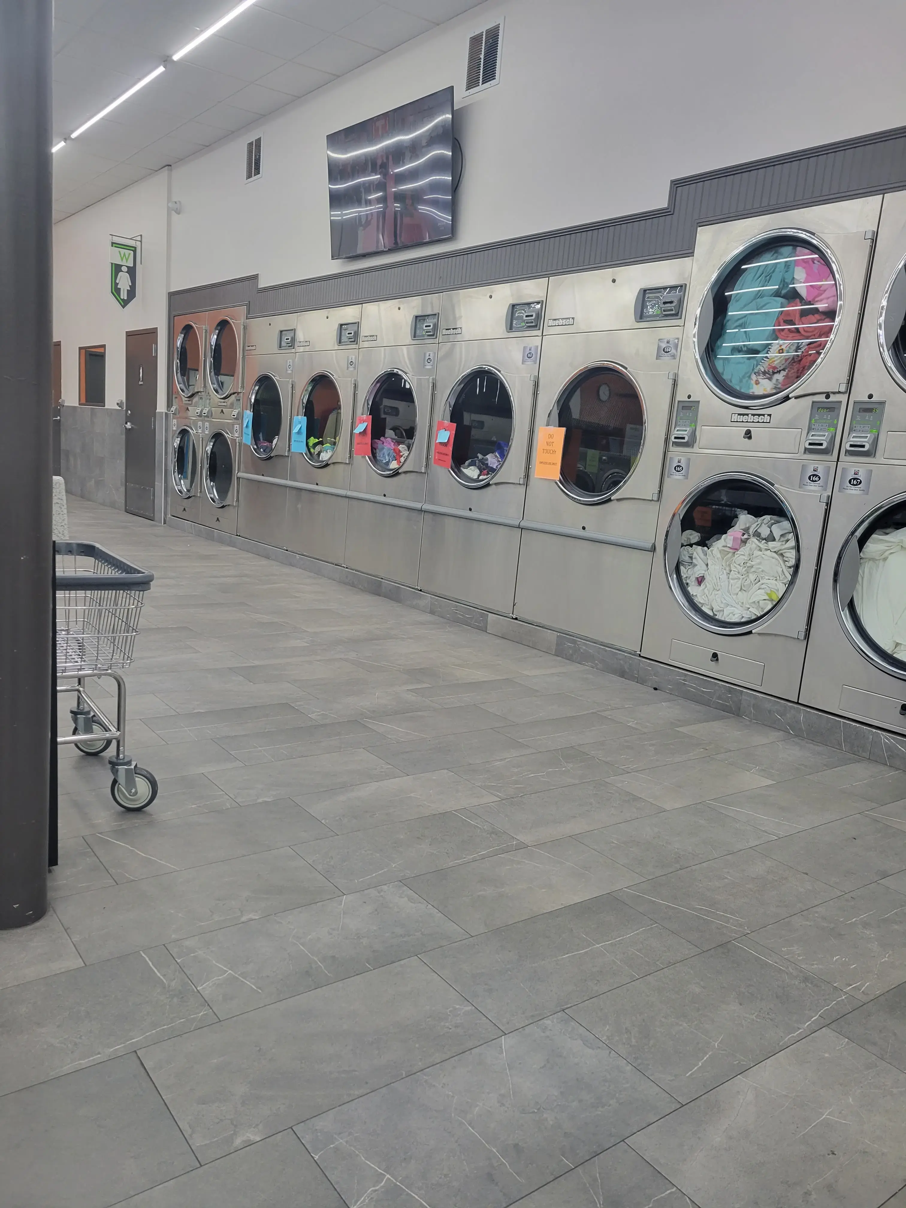 Skyline Laundromats/Free Dry (Metropolitan) thumbnail 19