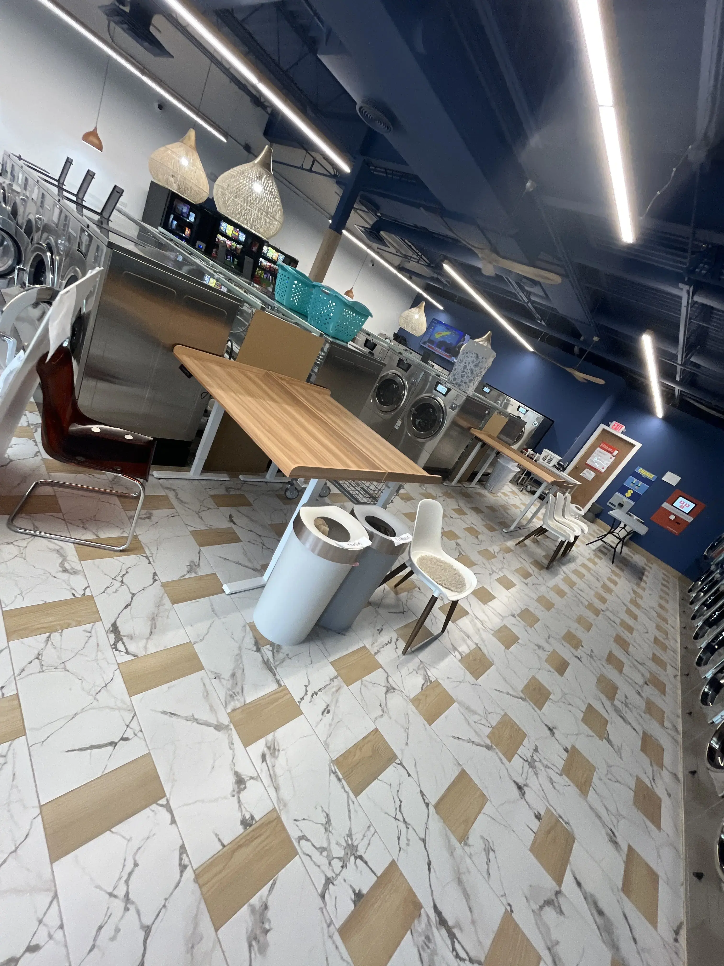 Slipstream Laundry thumbnail 4