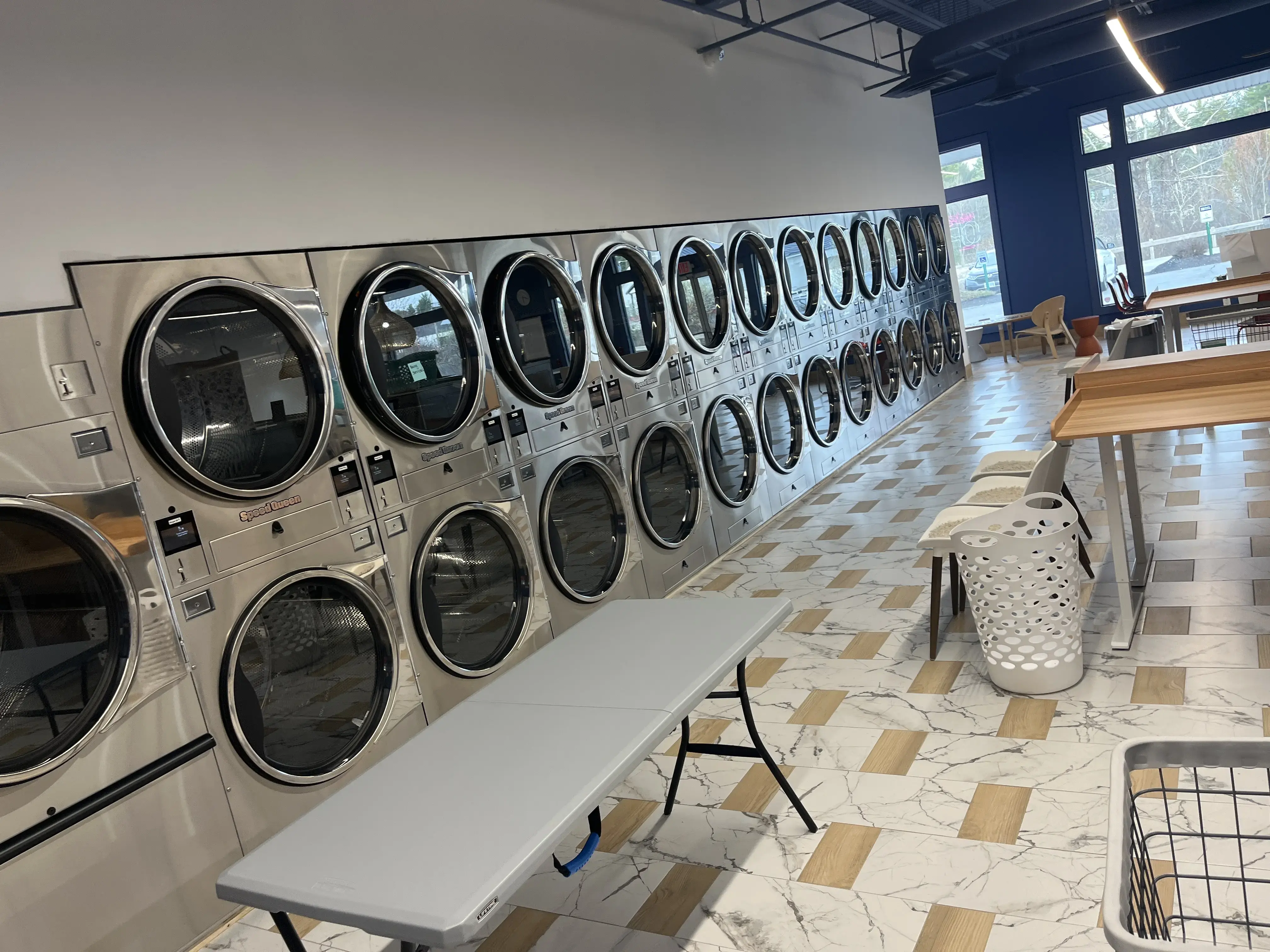 Slipstream Laundry thumbnail 11