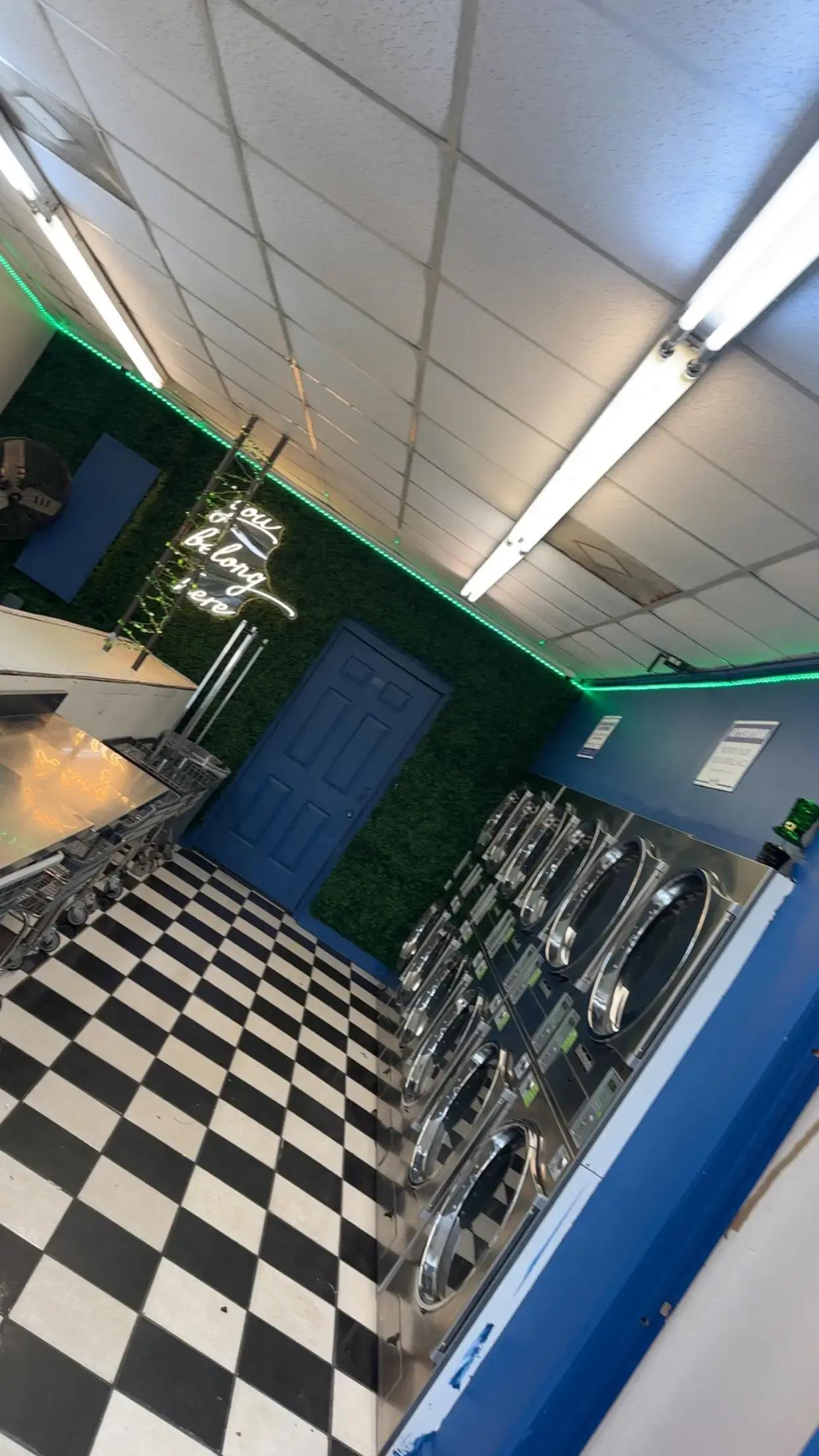 Smart Wash Laundromat thumbnail 6