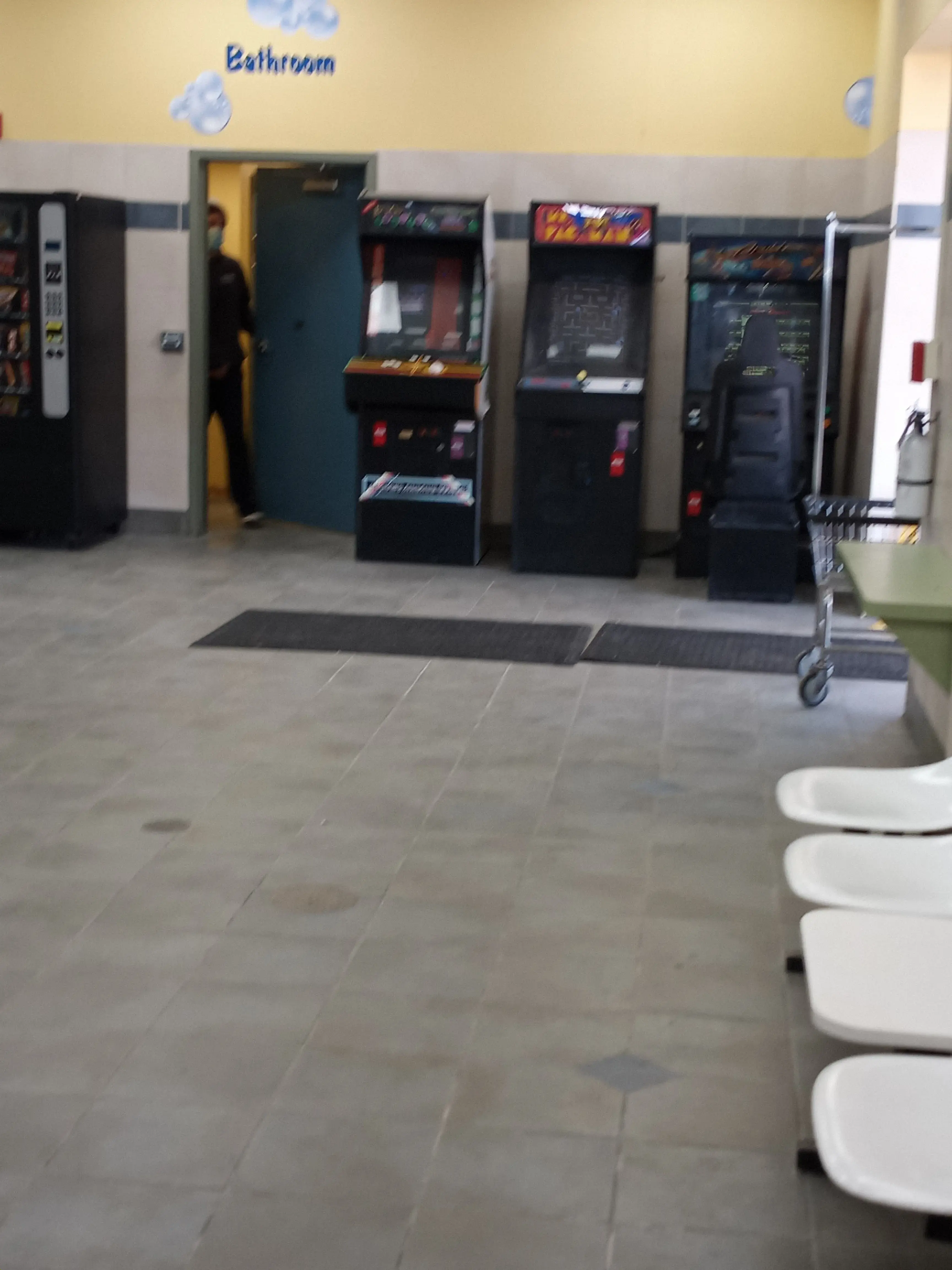 Smart Wash Laundry - Woodstock - Image 17