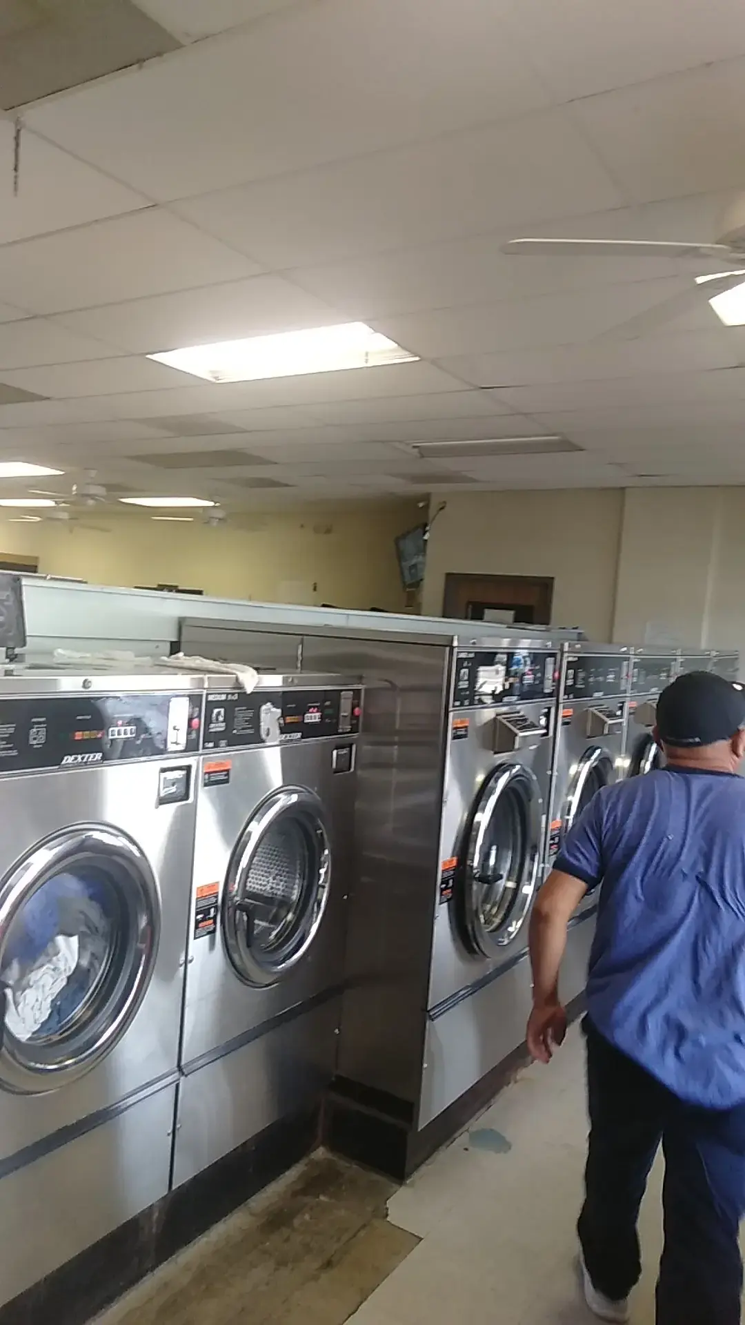Smartwash Coin Laundry thumbnail 6