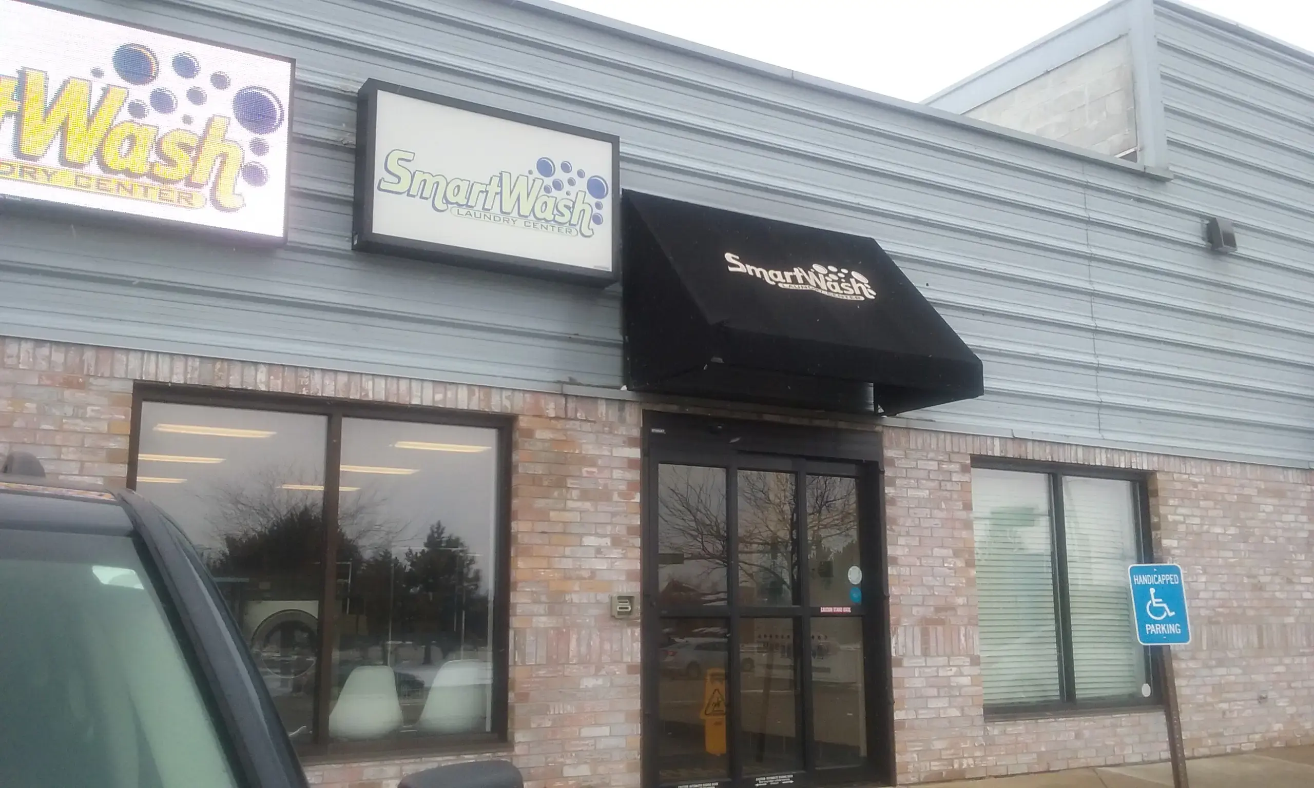 SmartWash Laundry Center - Image 2