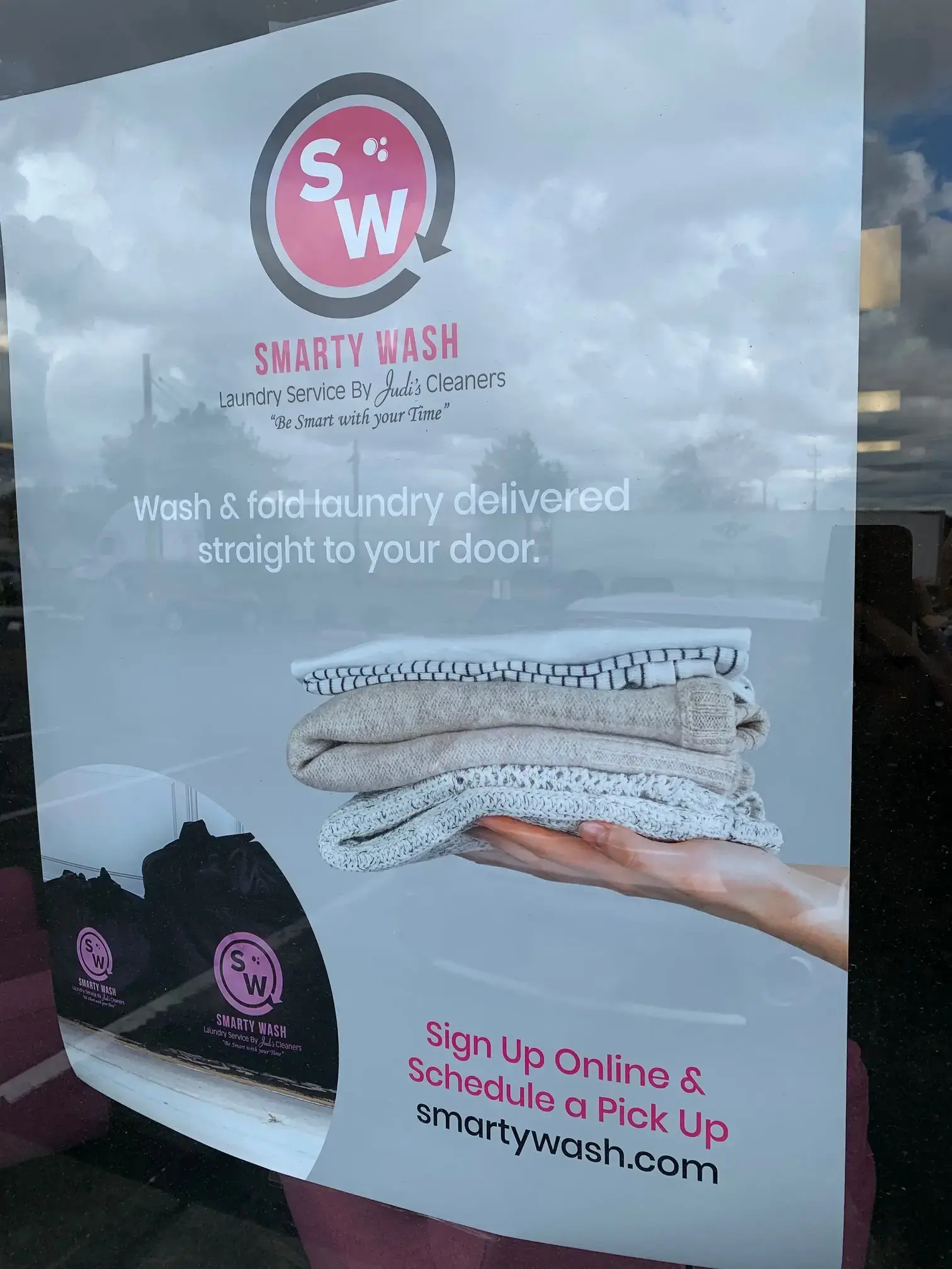 Smarty Wash Pick Up & Delivery Laundry Service - Image 3
