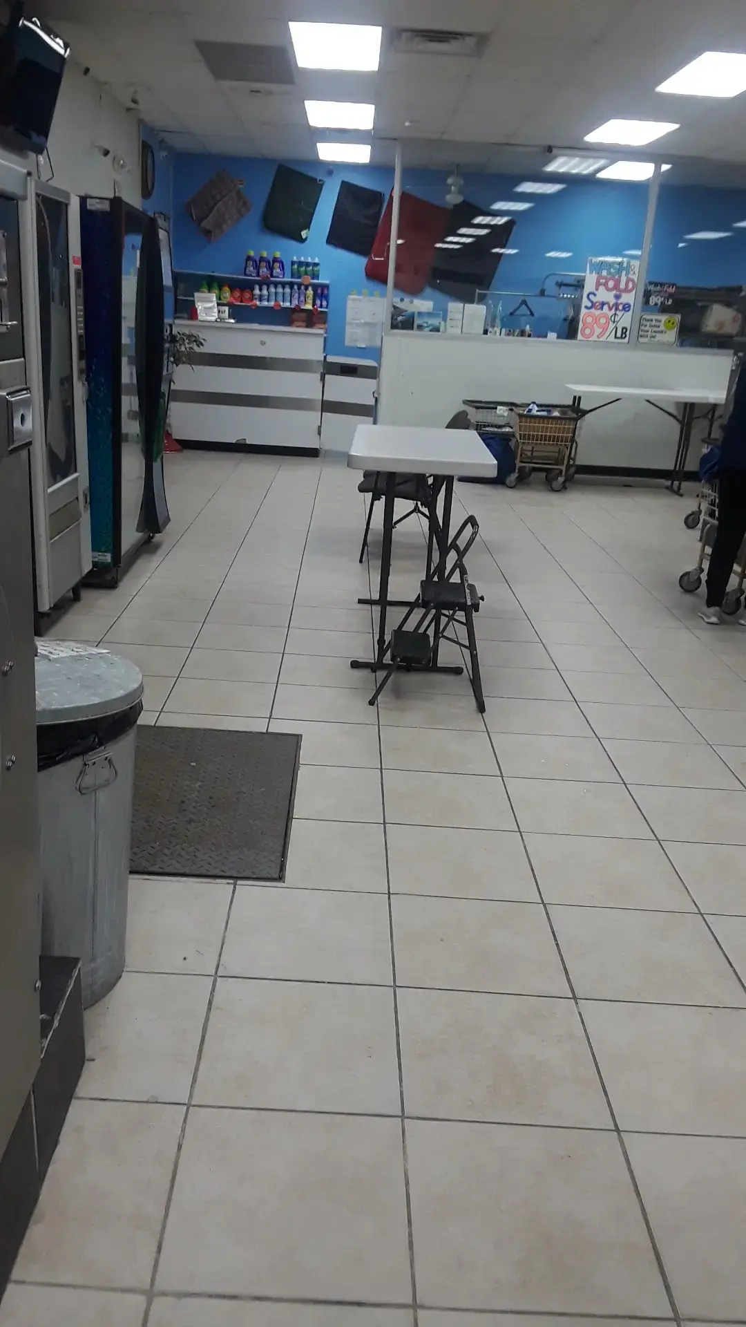 Smile Laundromat - Image 3