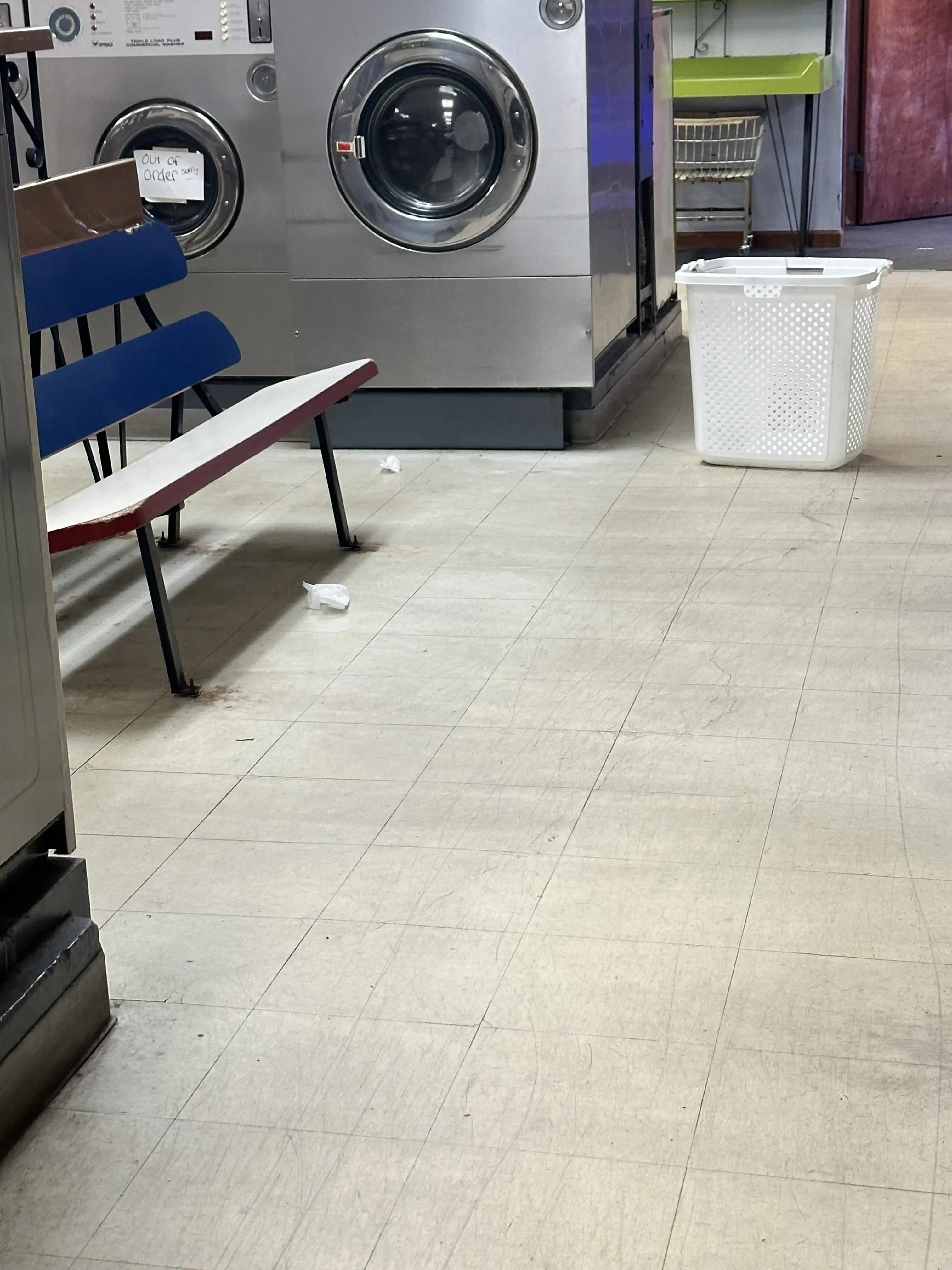 Smile More Laundry & Tan thumbnail 14