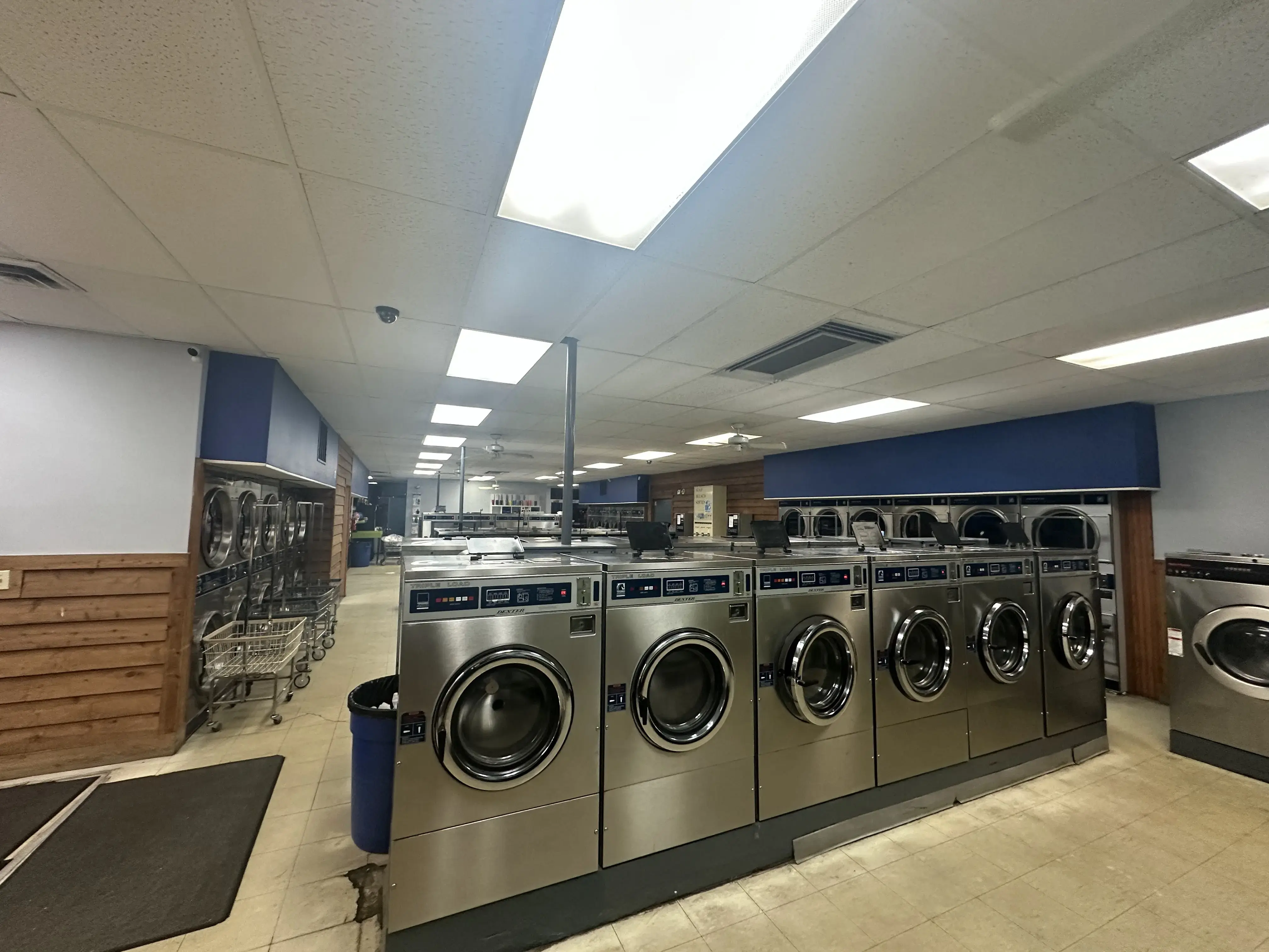 Smile More Laundry & Tan location