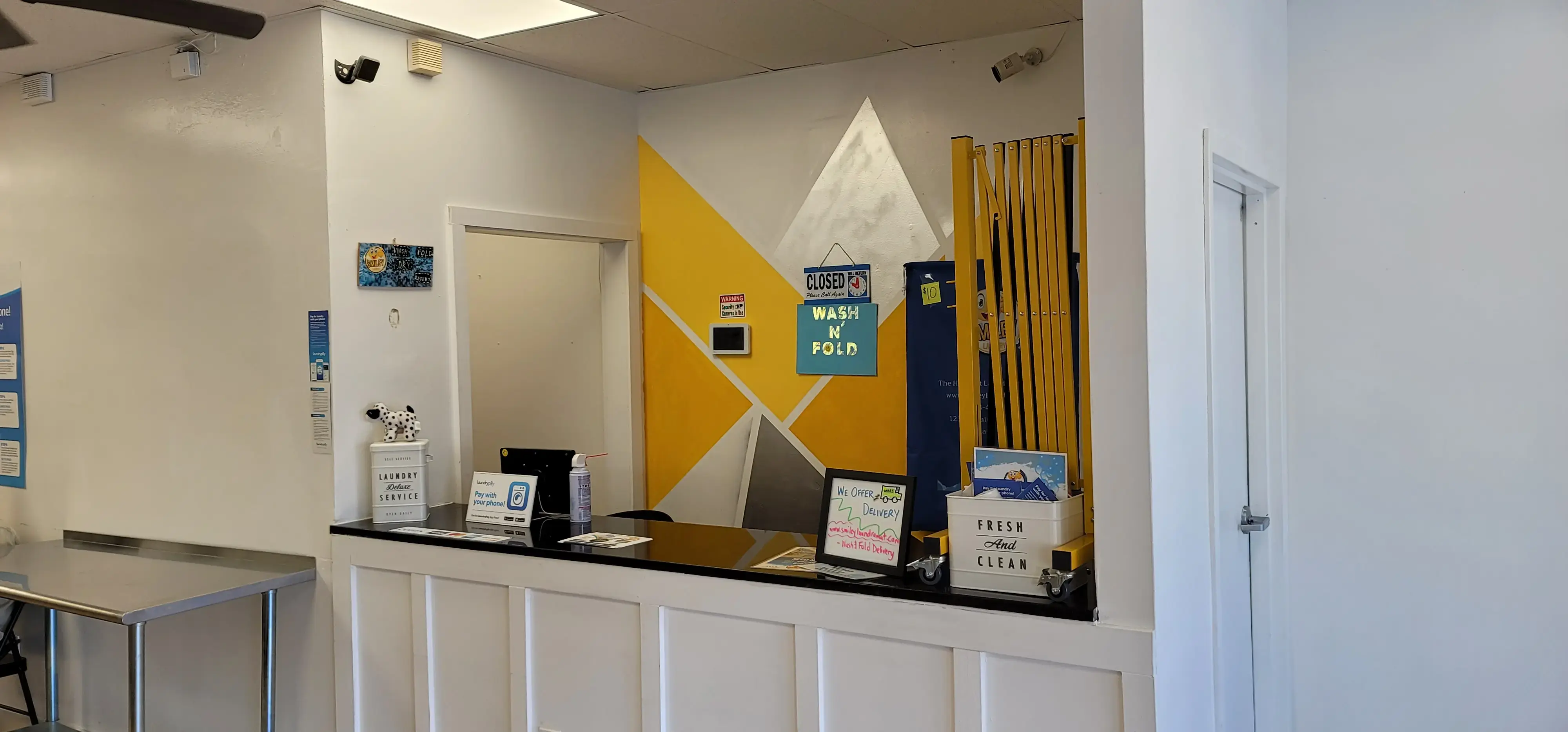 Smiley Laundromat - Image 13