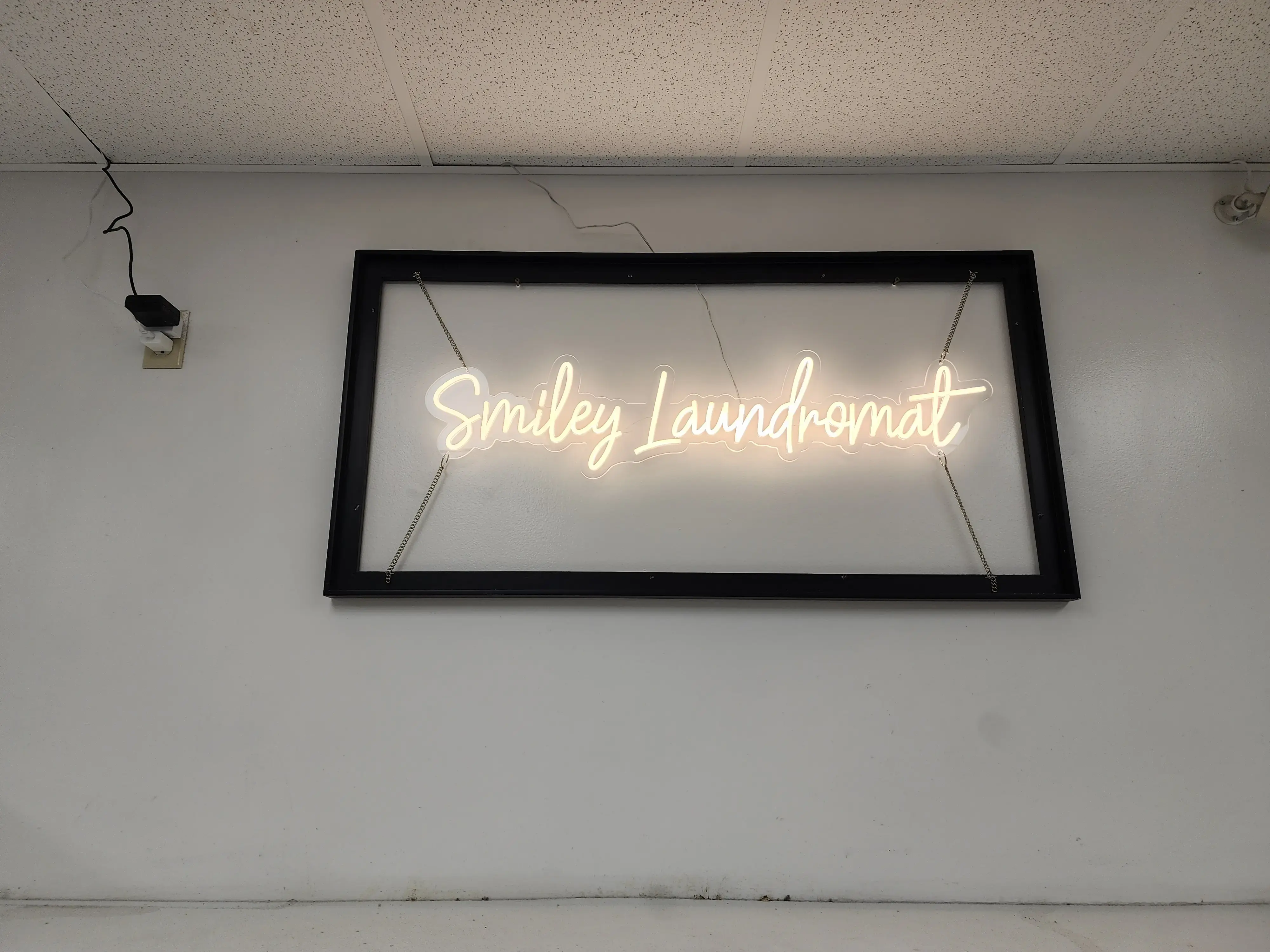 Smiley Laundromat thumbnail 19