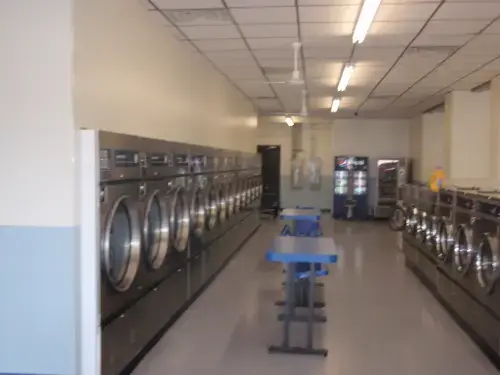 Smithfield Plaza Laundry Land Laundromat thumbnail 5