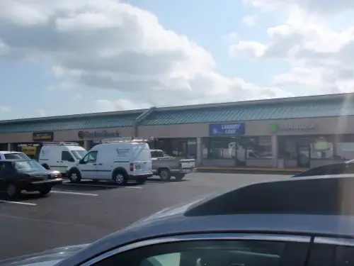 Smithfield Plaza Laundry Land Laundromat thumbnail 2
