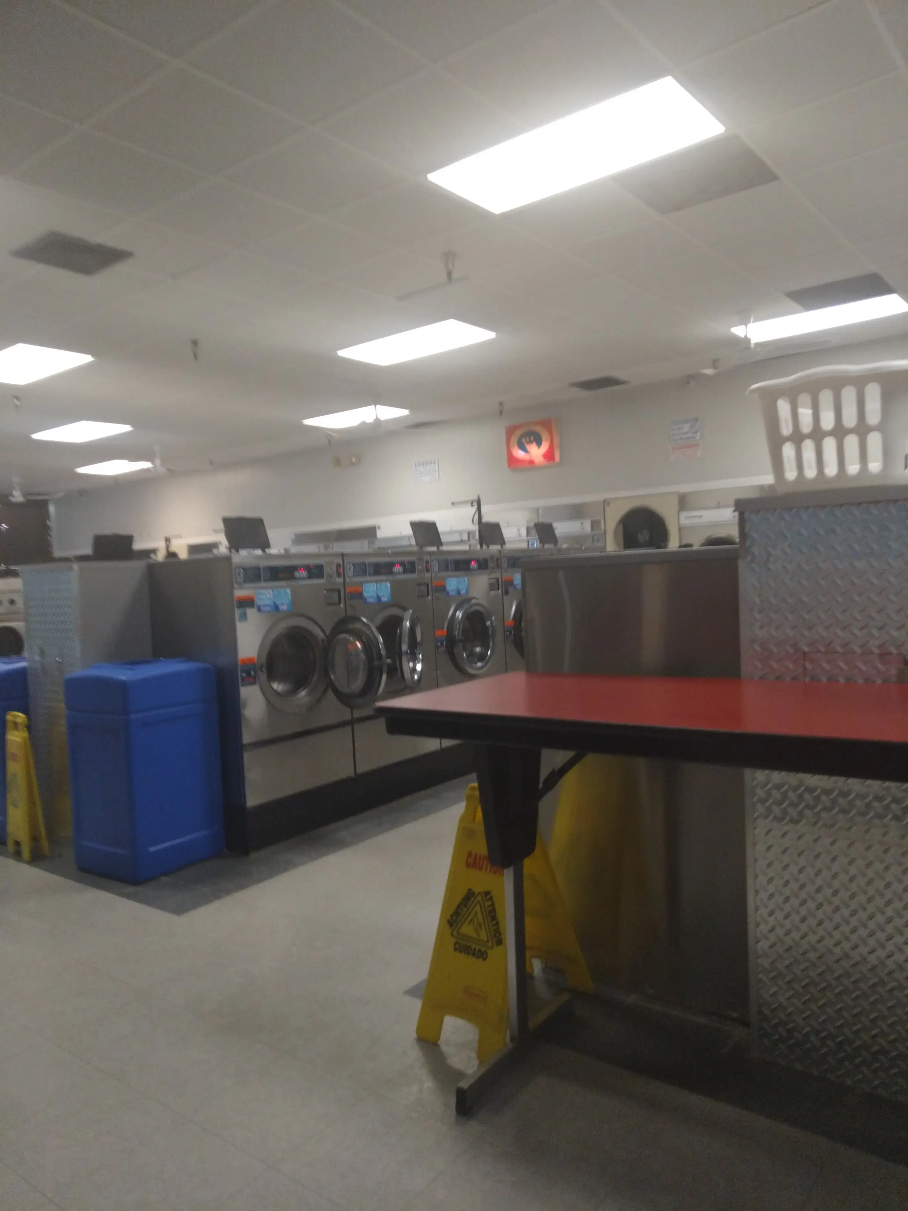 Smith's Coin Laundry/Speed Queen - Image 11