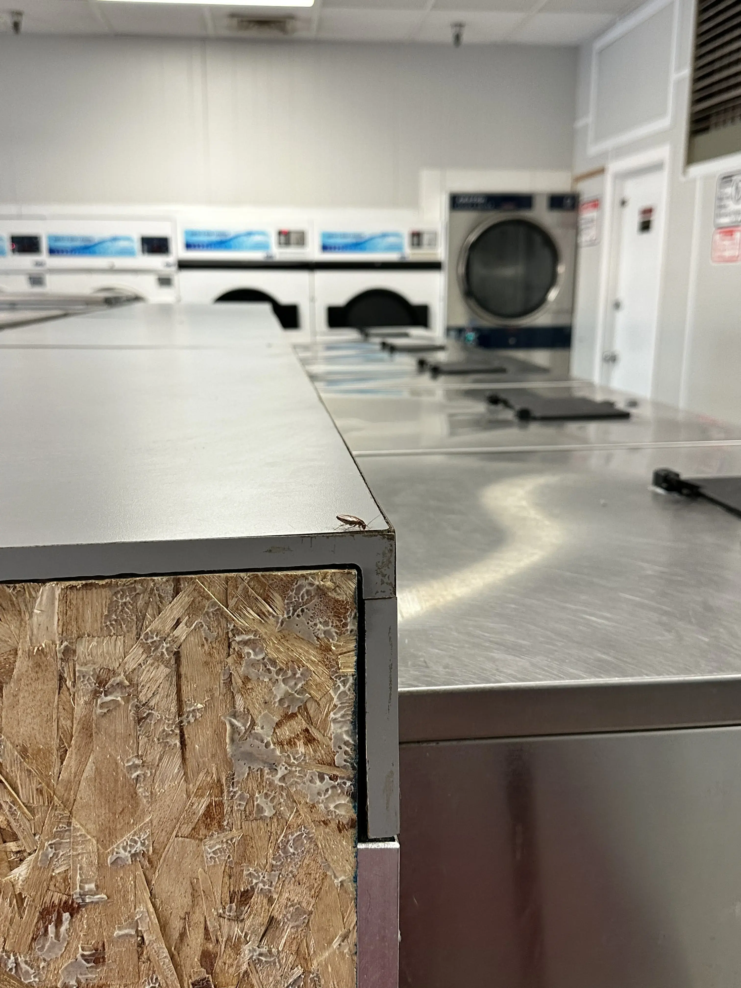 Smith's Coin Laundry/Speed Queen - Image 10