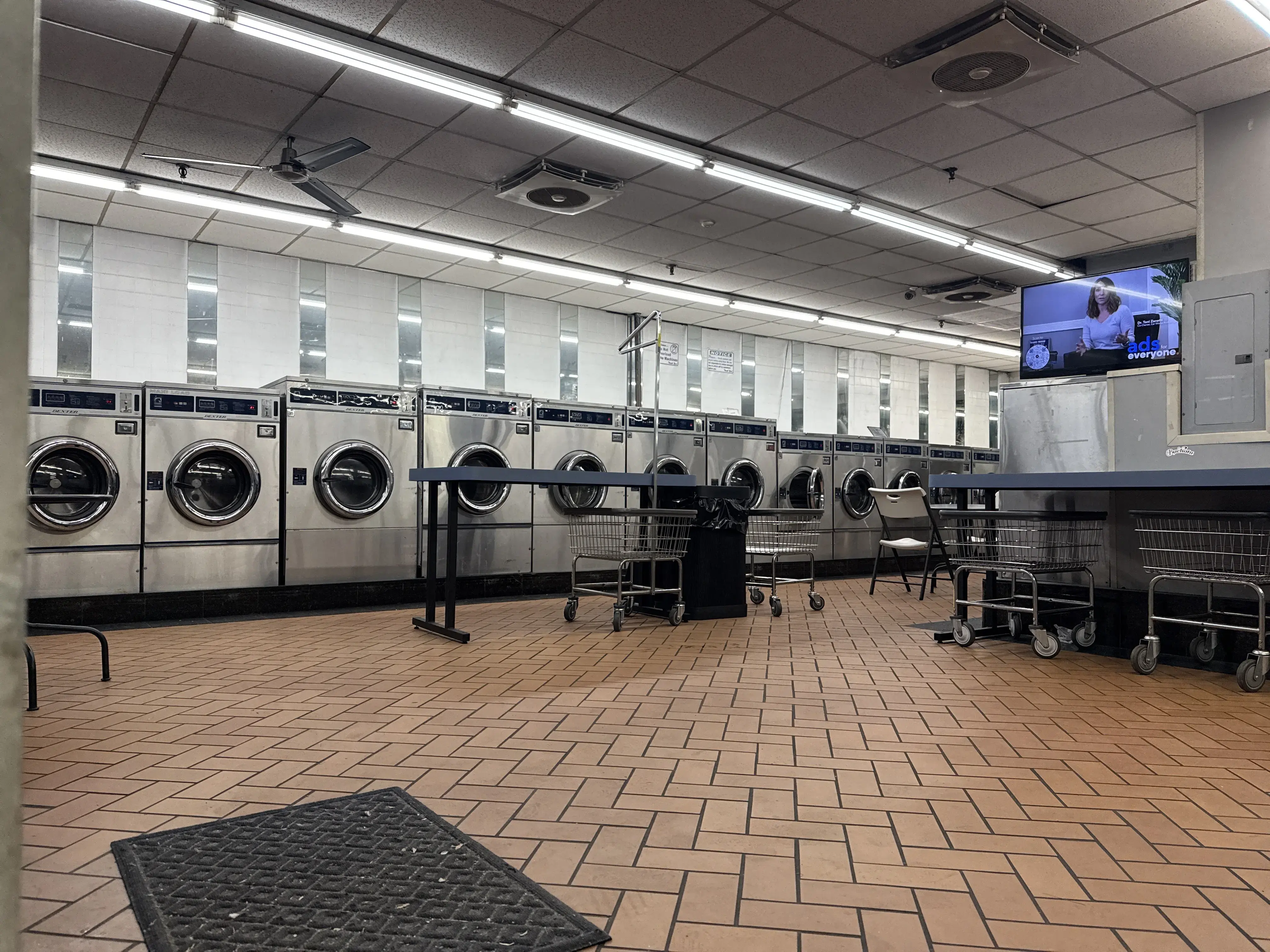 Smithtown Wash & Fold thumbnail 3