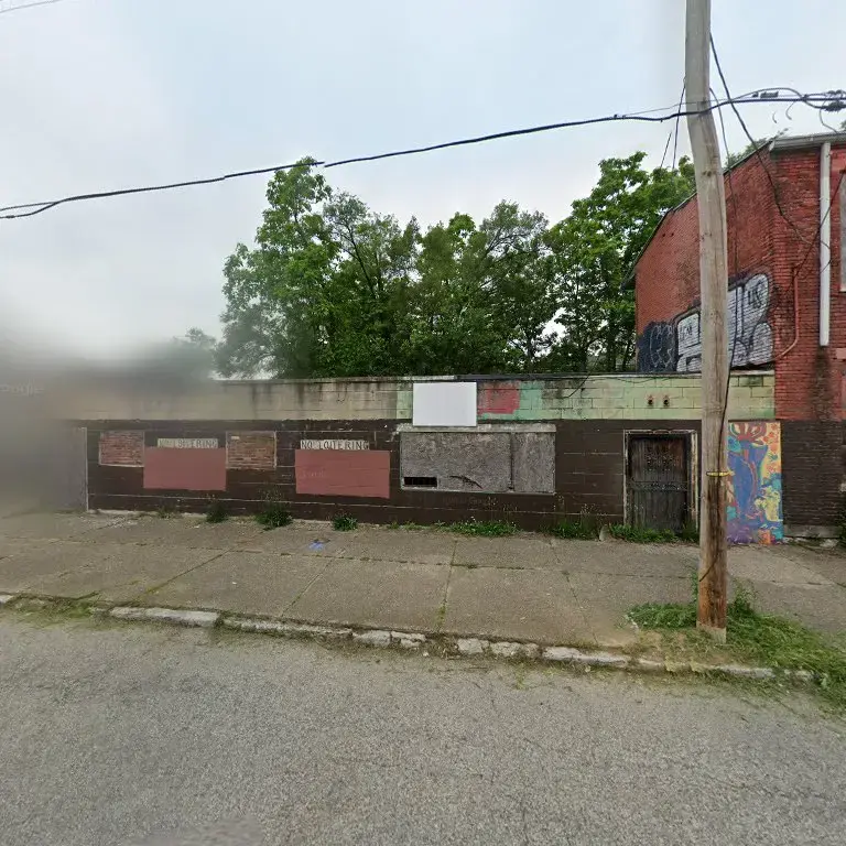 Smoketown Laundromat - Image 13