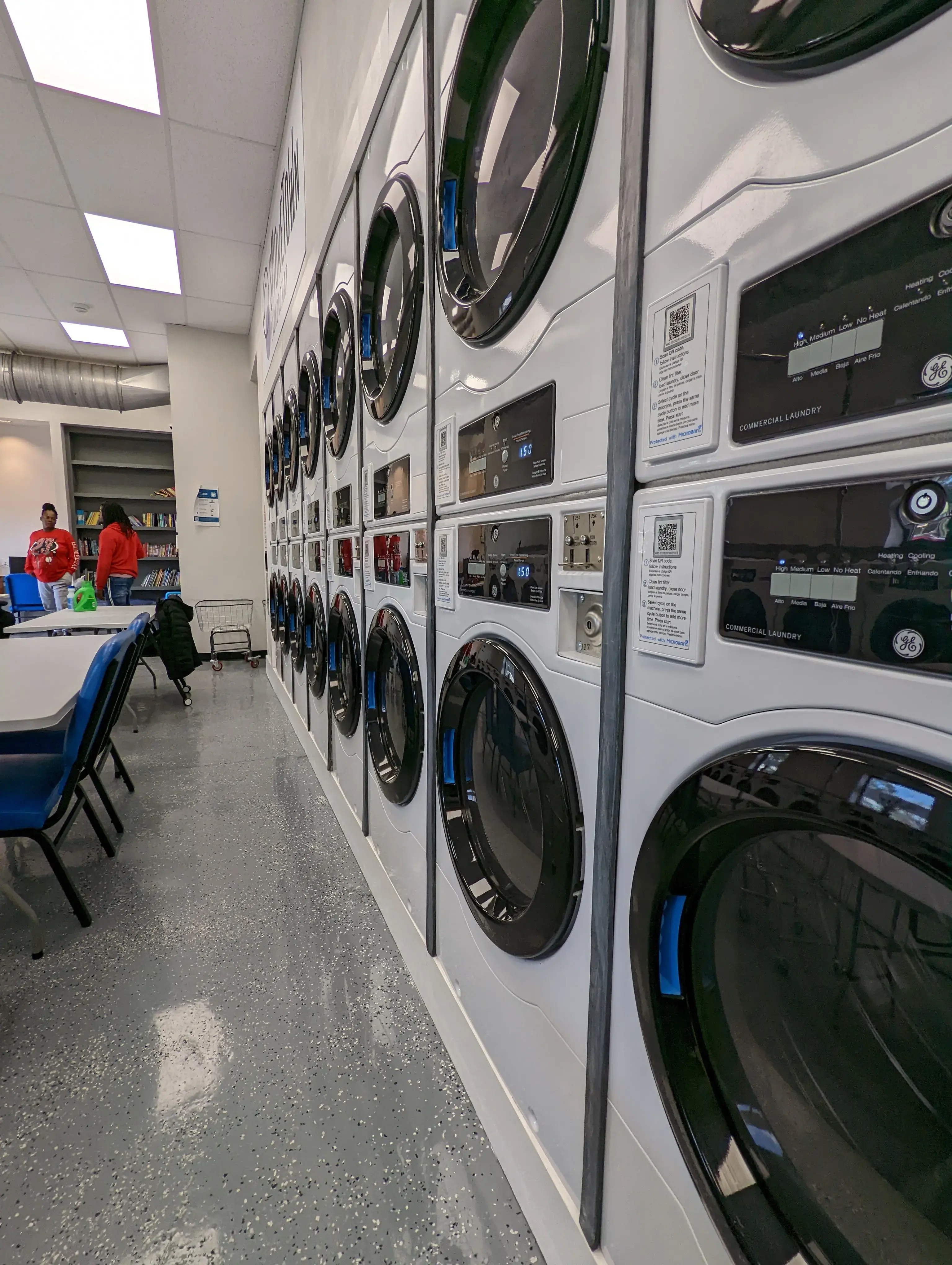 Smoketown Laundromat - Image 11