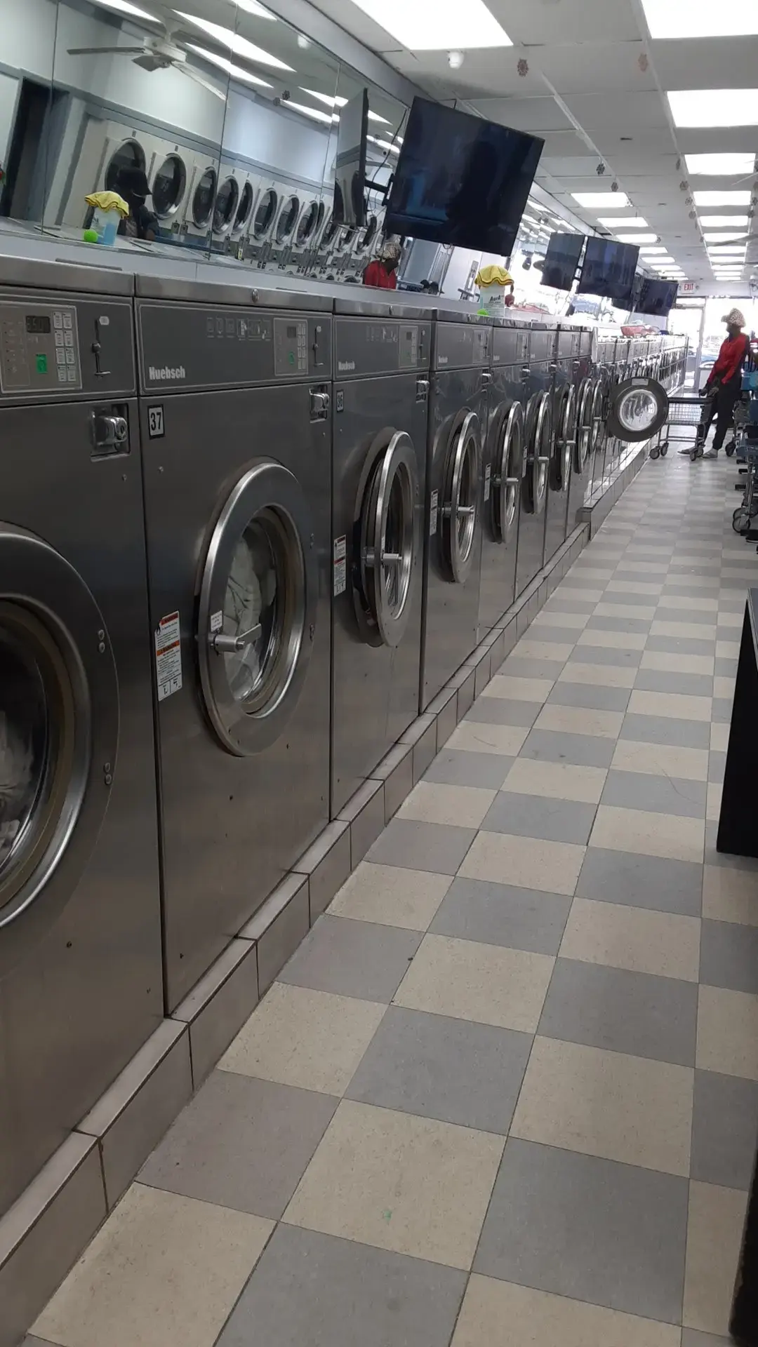 SmoothWash Laundromat thumbnail 14