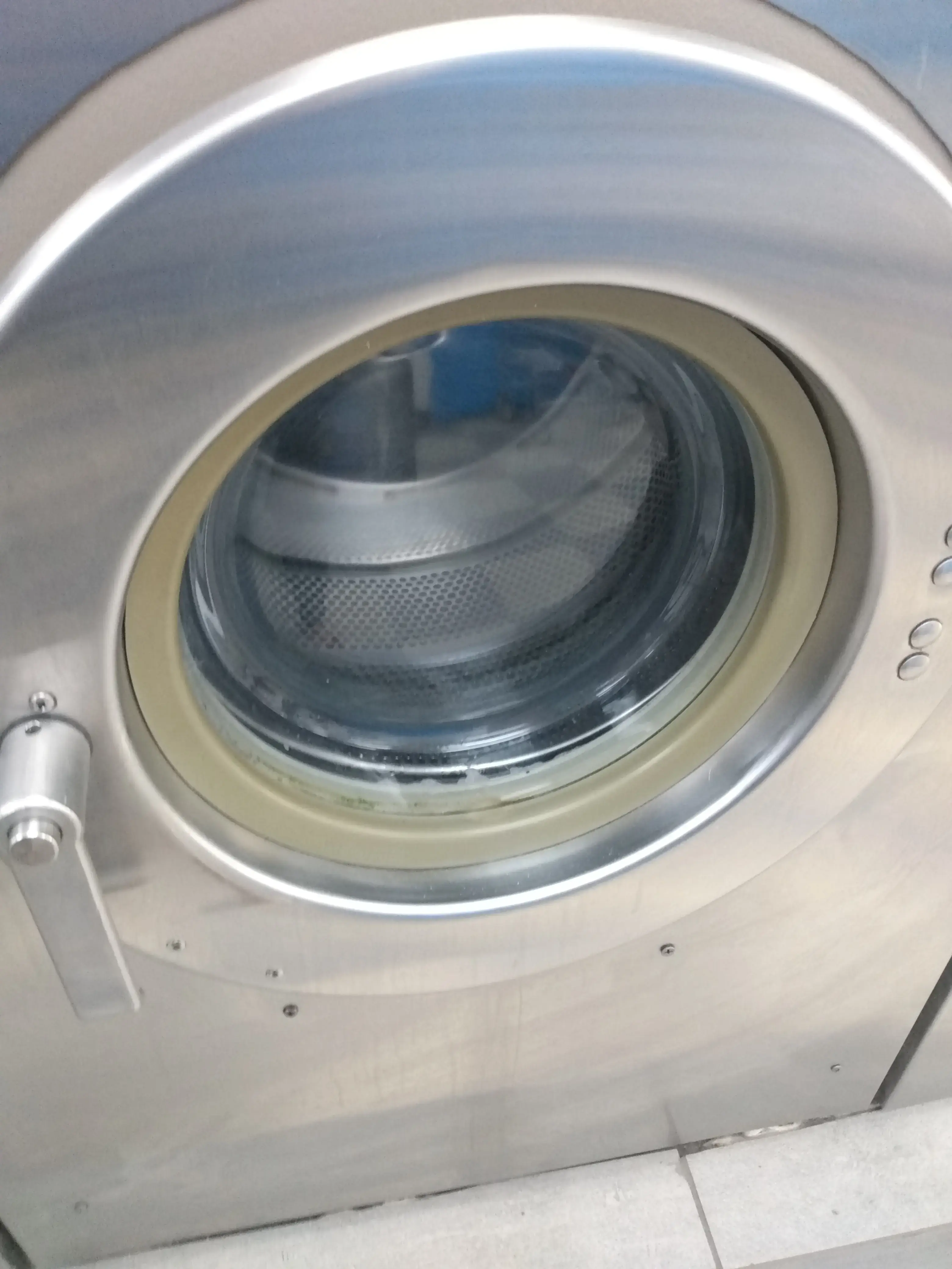 SmoothWash Laundromat - Image 8