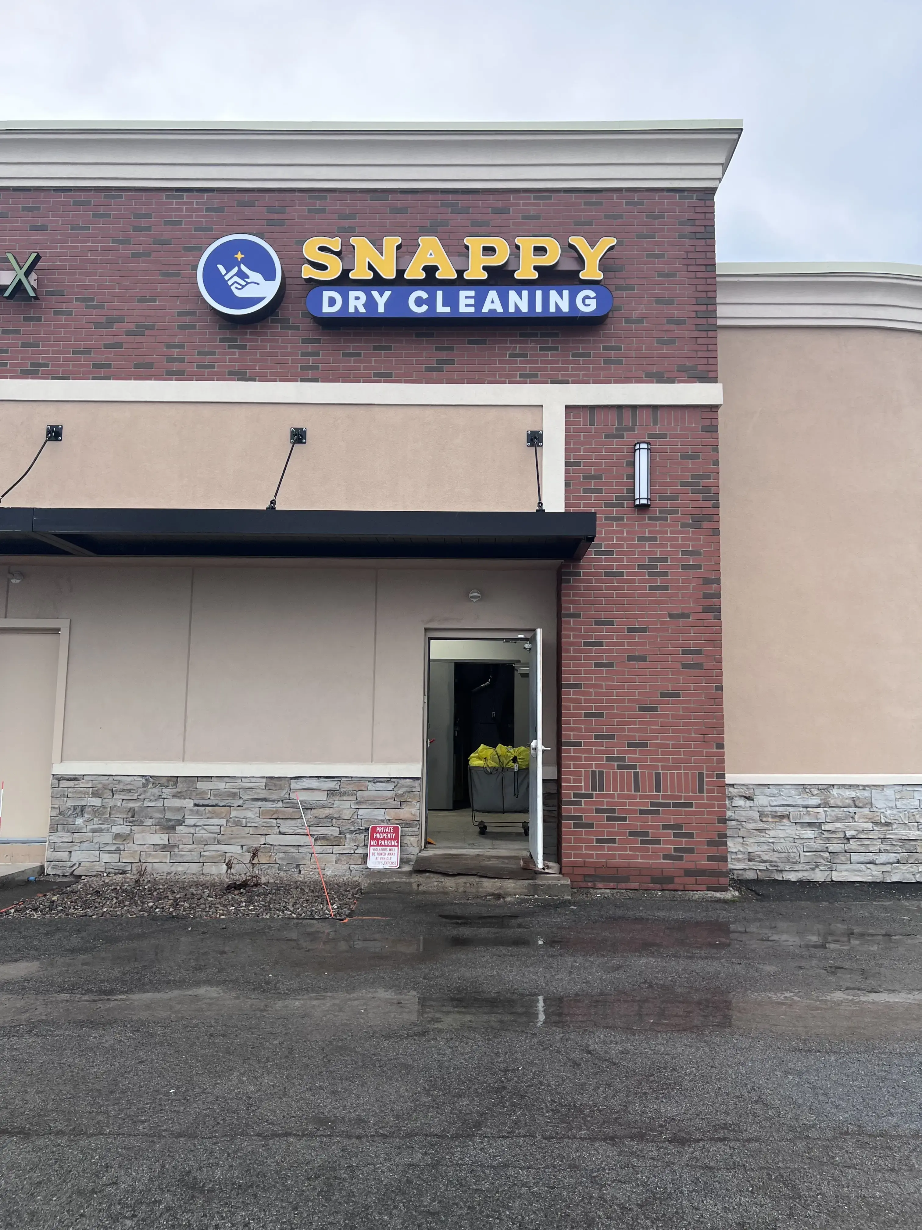 Snappy Dry Cleaning location