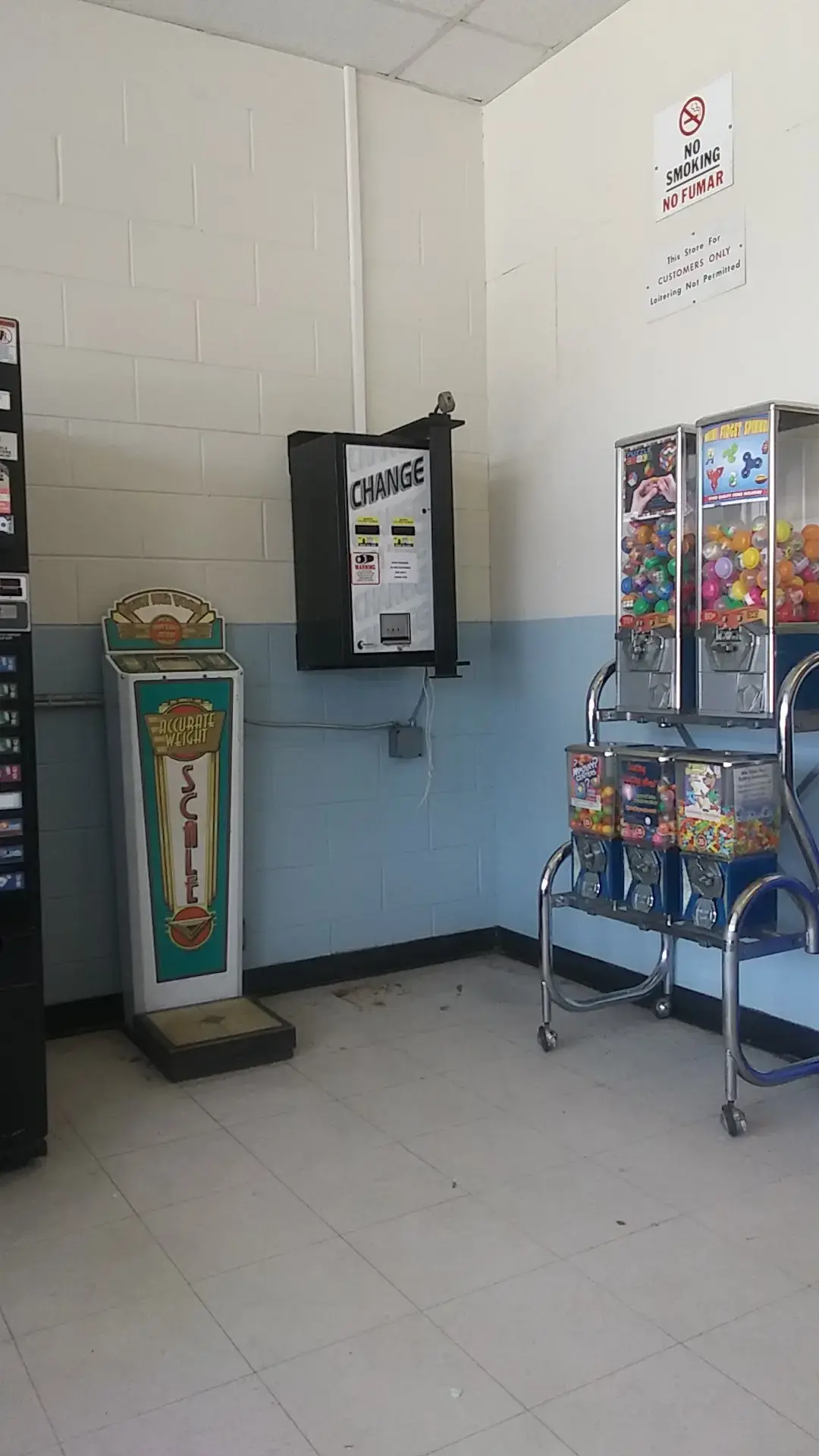 Snow Hill Coin Laundry thumbnail 2