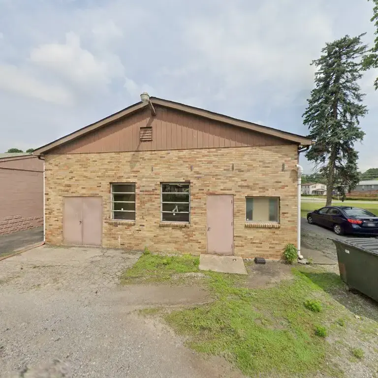 Snowy White Laundromat thumbnail 8