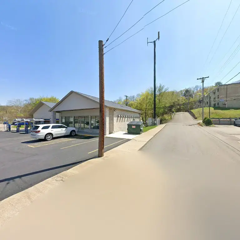 Snowy White Laundromat - Image 10