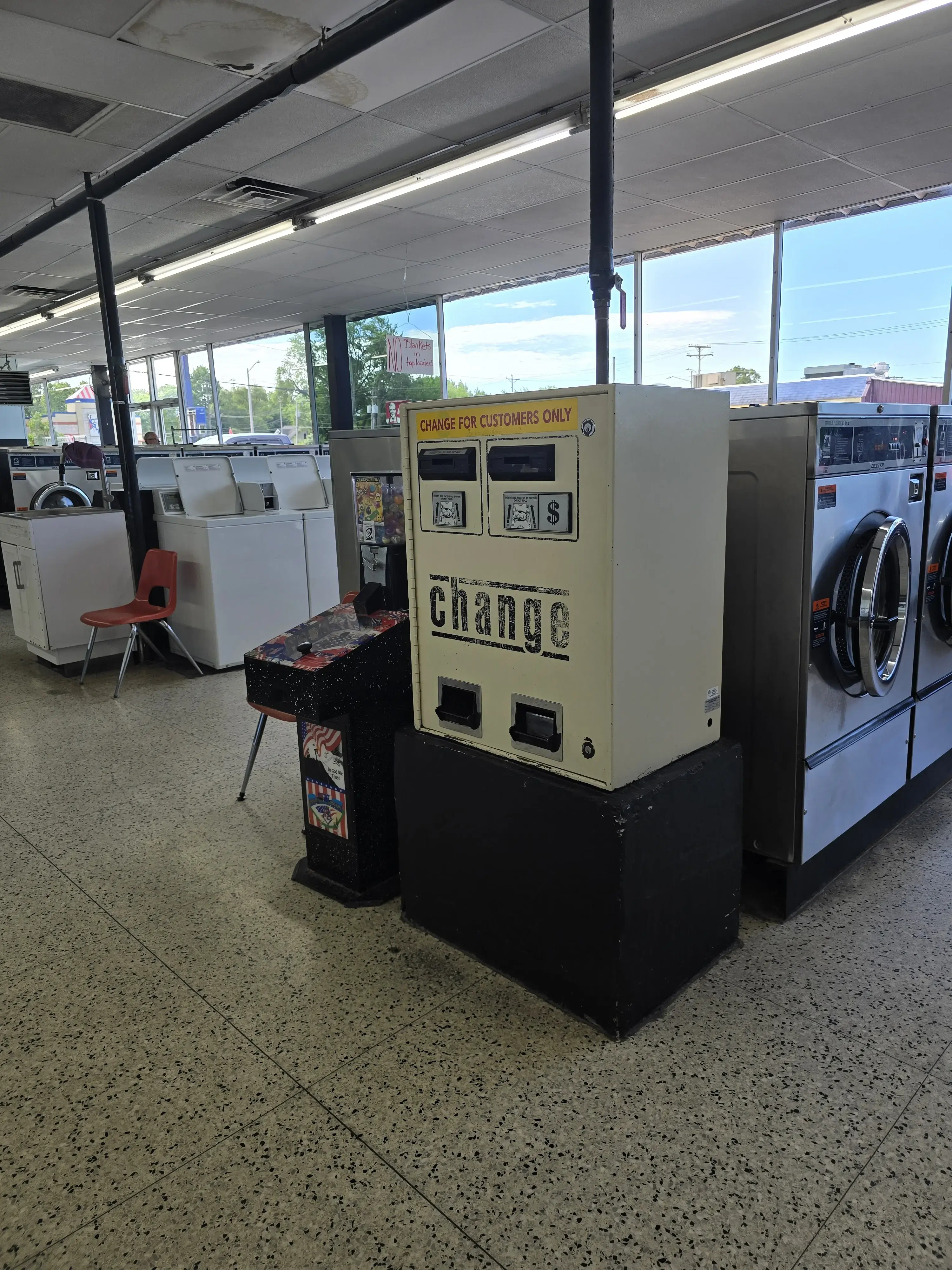 Snyder Laundry - Image 2