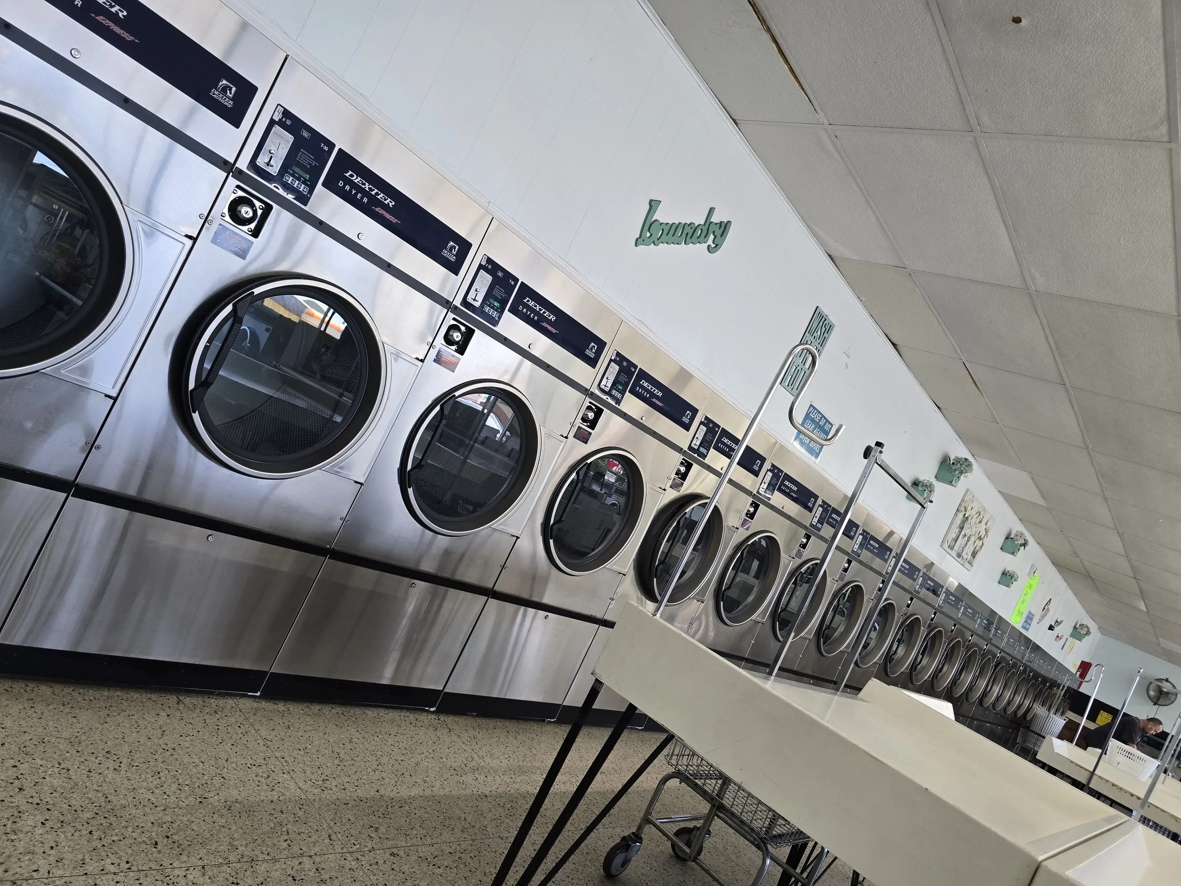 Snyder Laundry thumbnail 12