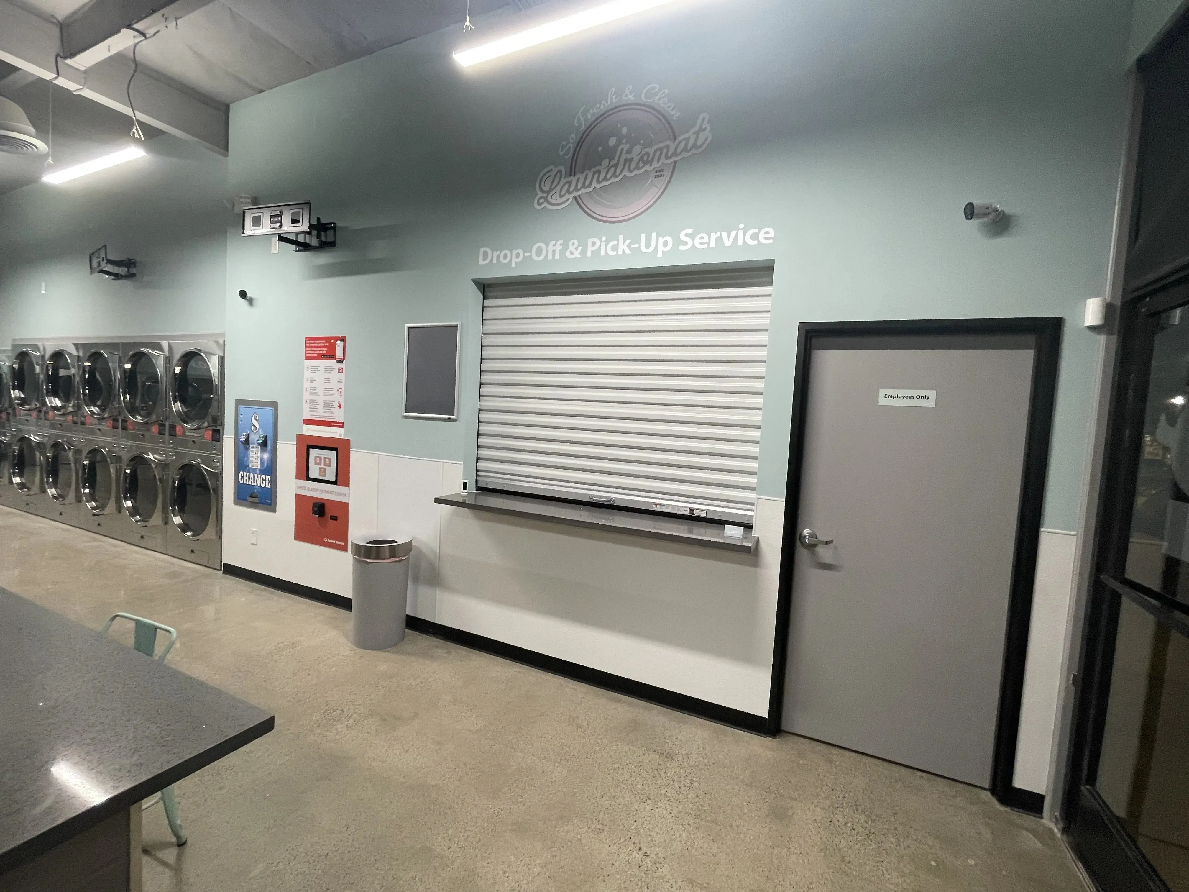 So Fresh and Clean Laundromat - Image 4