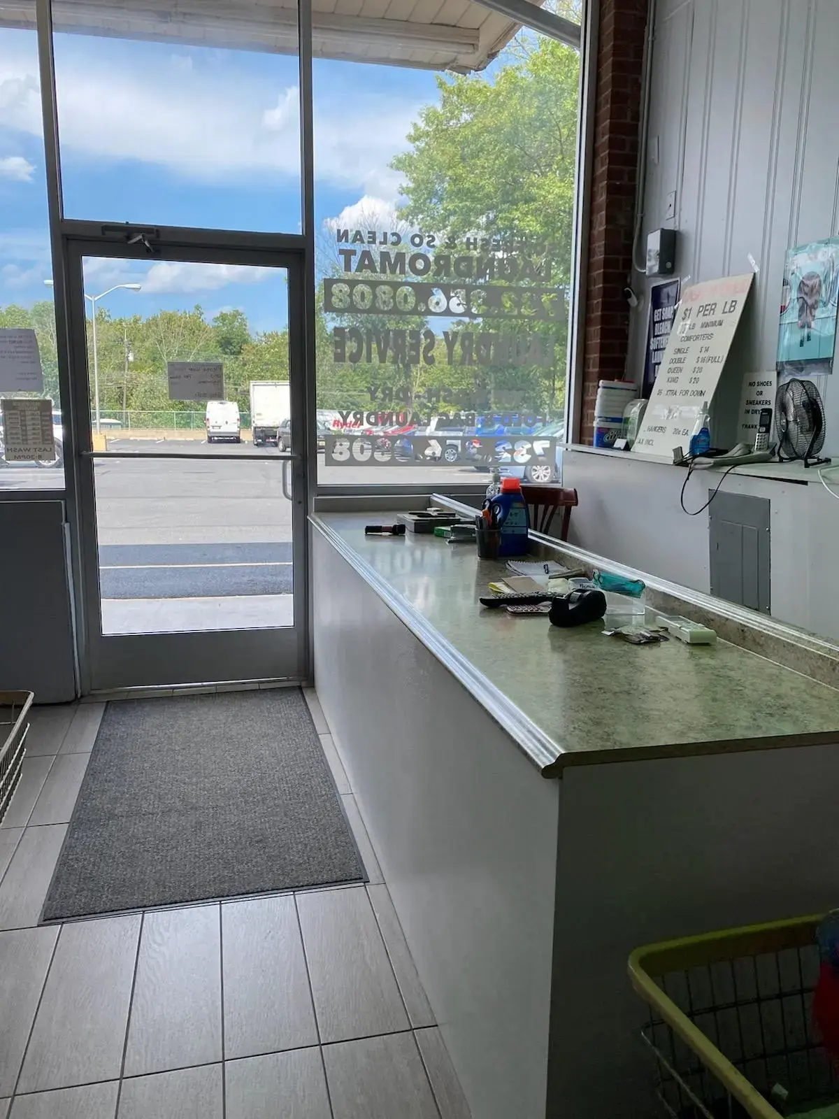 So Fresh And So Clean Laundromat thumbnail 5