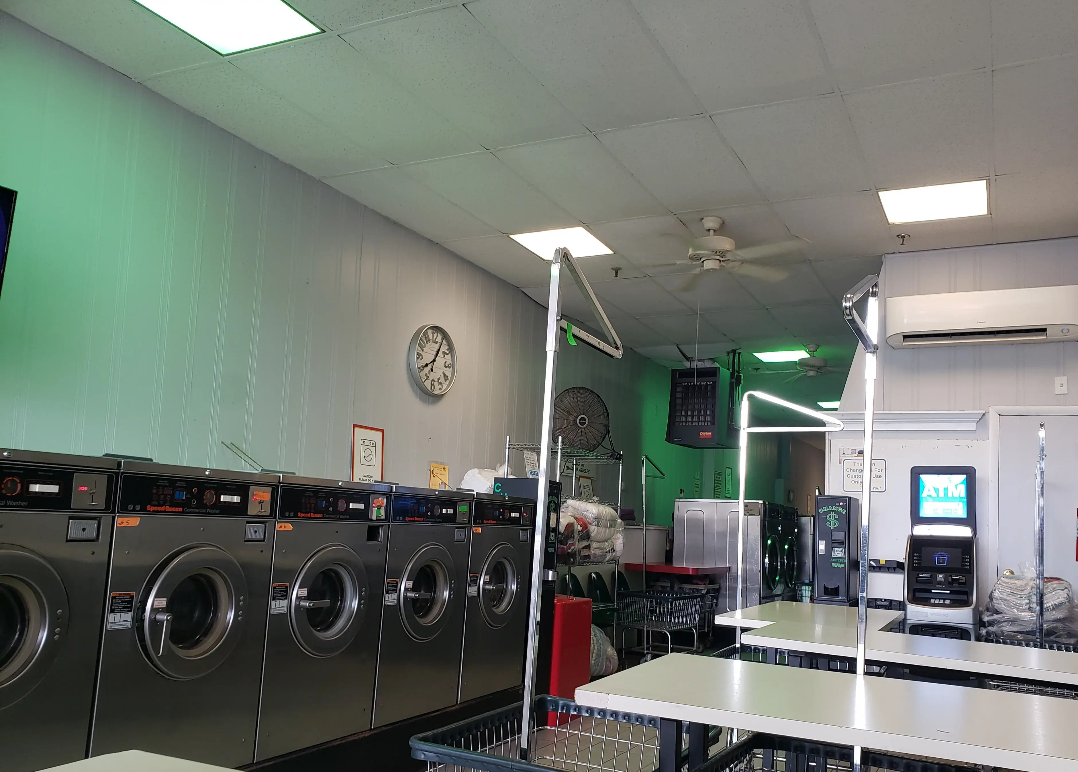 So Fresh And So Clean Laundromat thumbnail 2