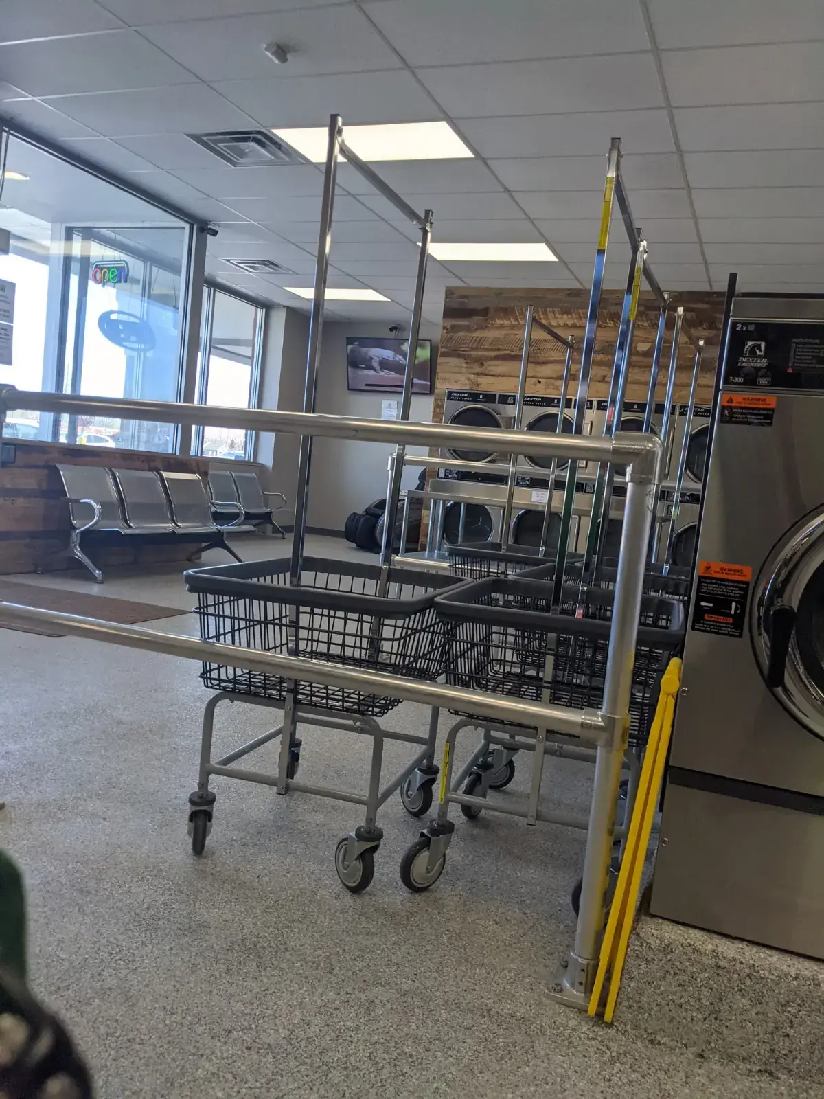 So Fresh N So Clean Laundromat - Image 15