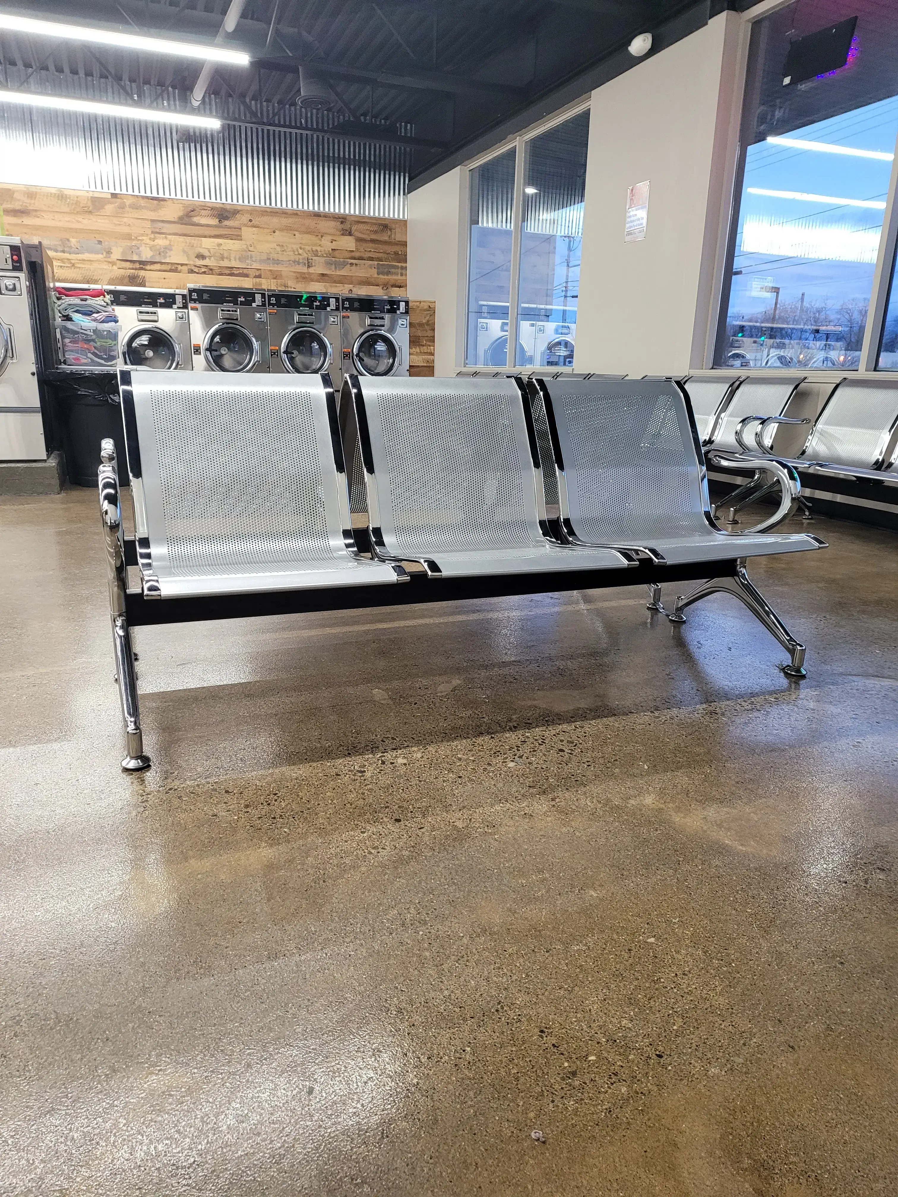 So Fresh N So Clean Laundromat - Image 8