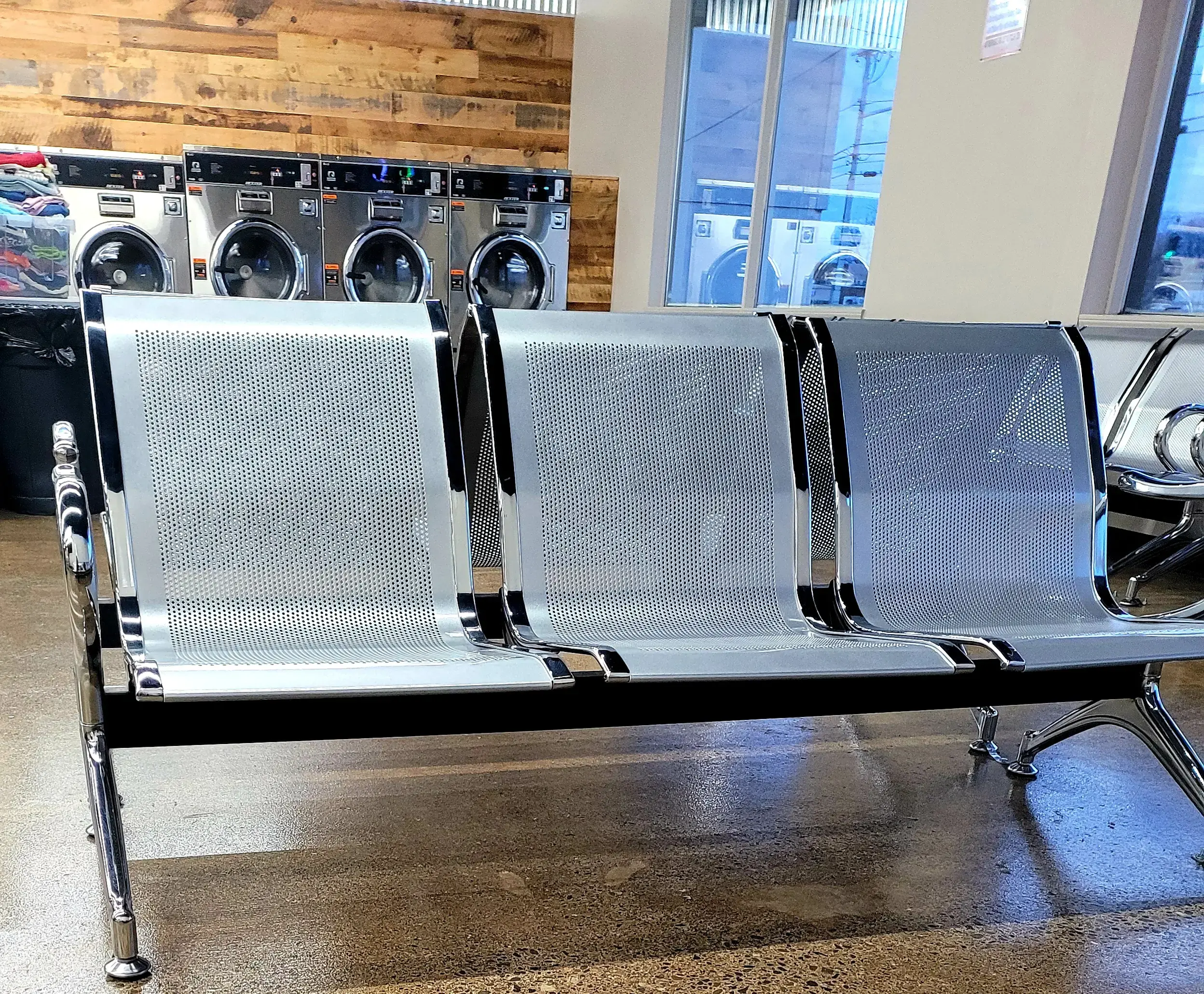 So Fresh N So Clean Laundromat - Image 9