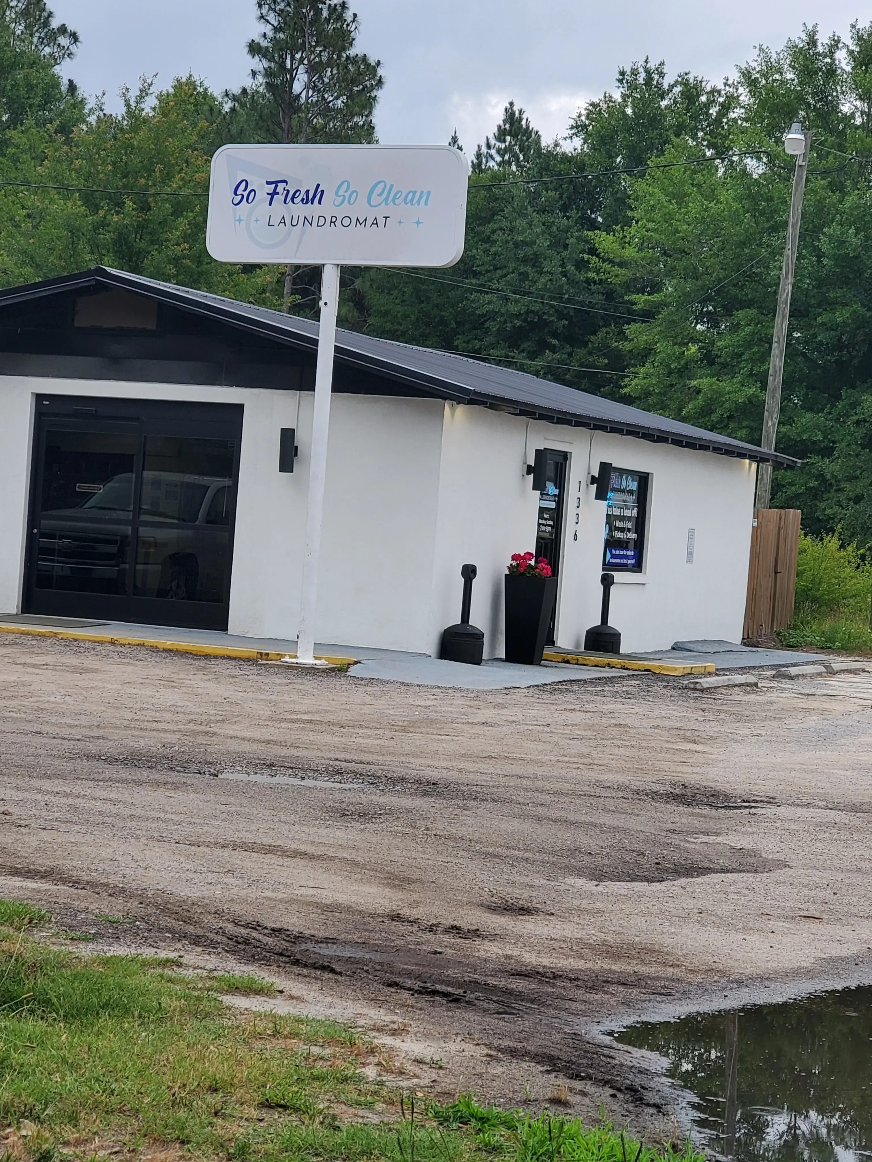 So Fresh So Clean Laundromat thumbnail 5