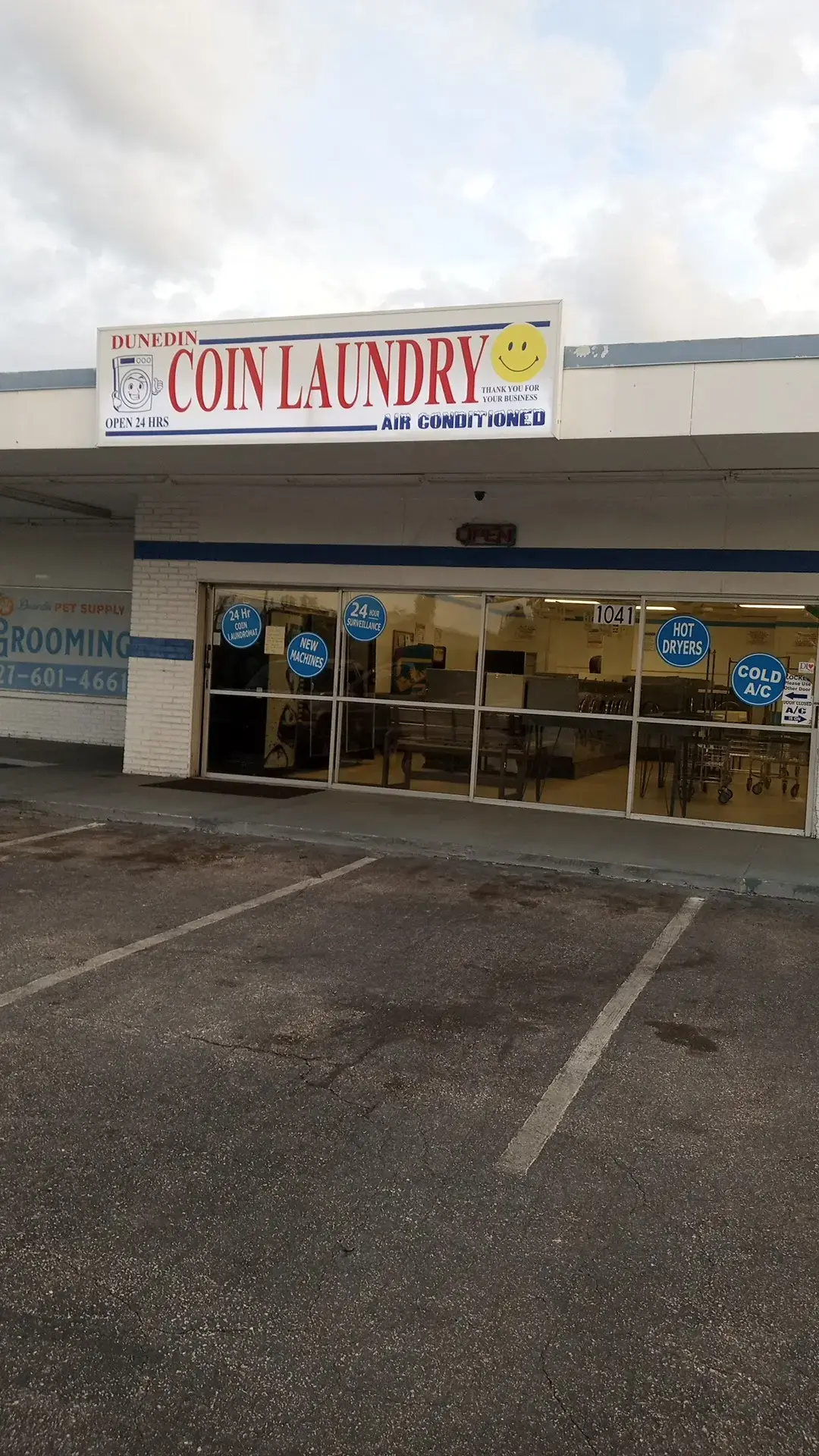 So Fresh & So Clean Laundry (Formerly Dunedin Coin Laundry) - Image 11