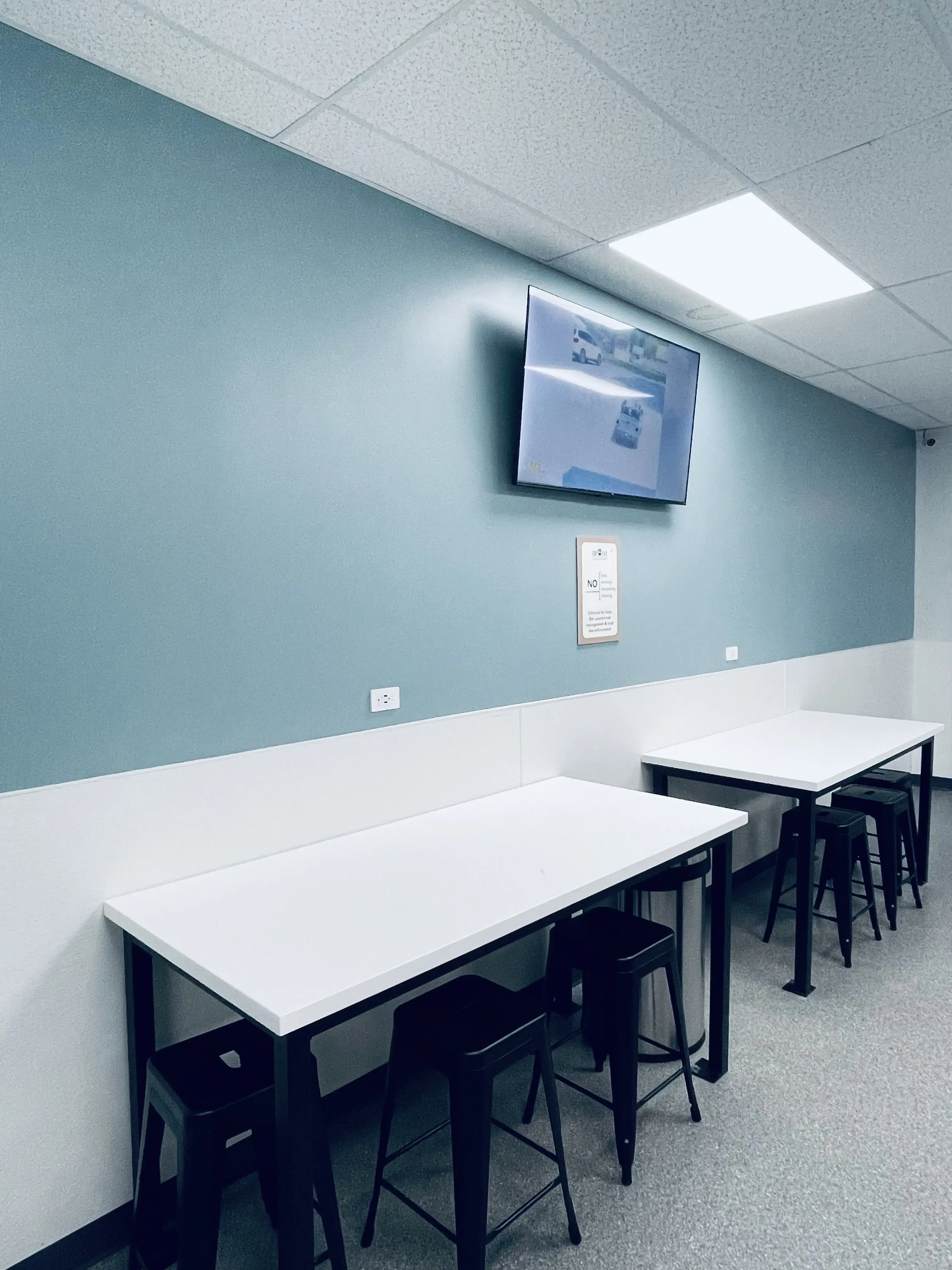 Soap Bar Laundromat thumbnail 4