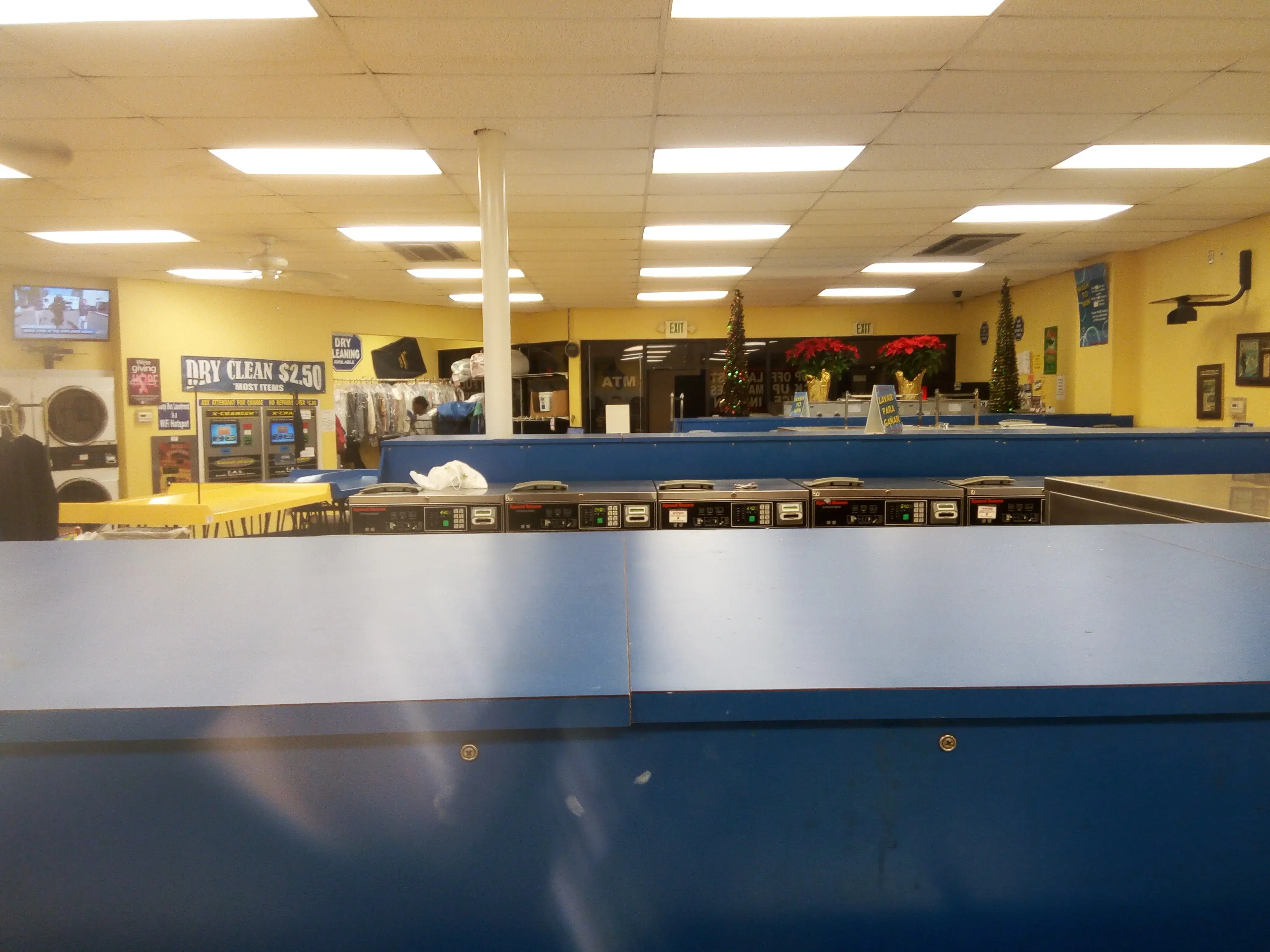 Soap Box Laundromat And Laundry Service thumbnail 17