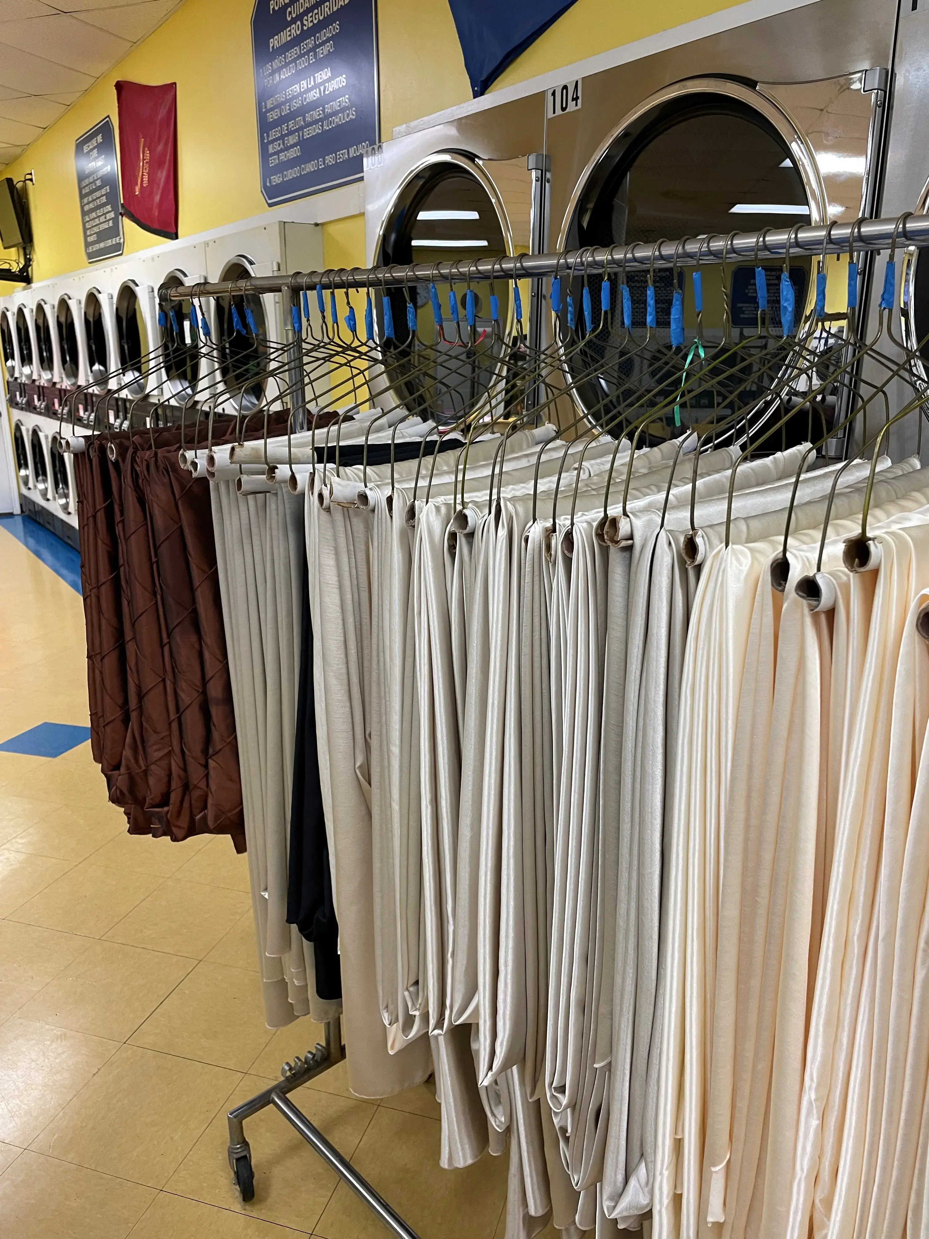Soap Box Laundromat And Laundry Service thumbnail 13