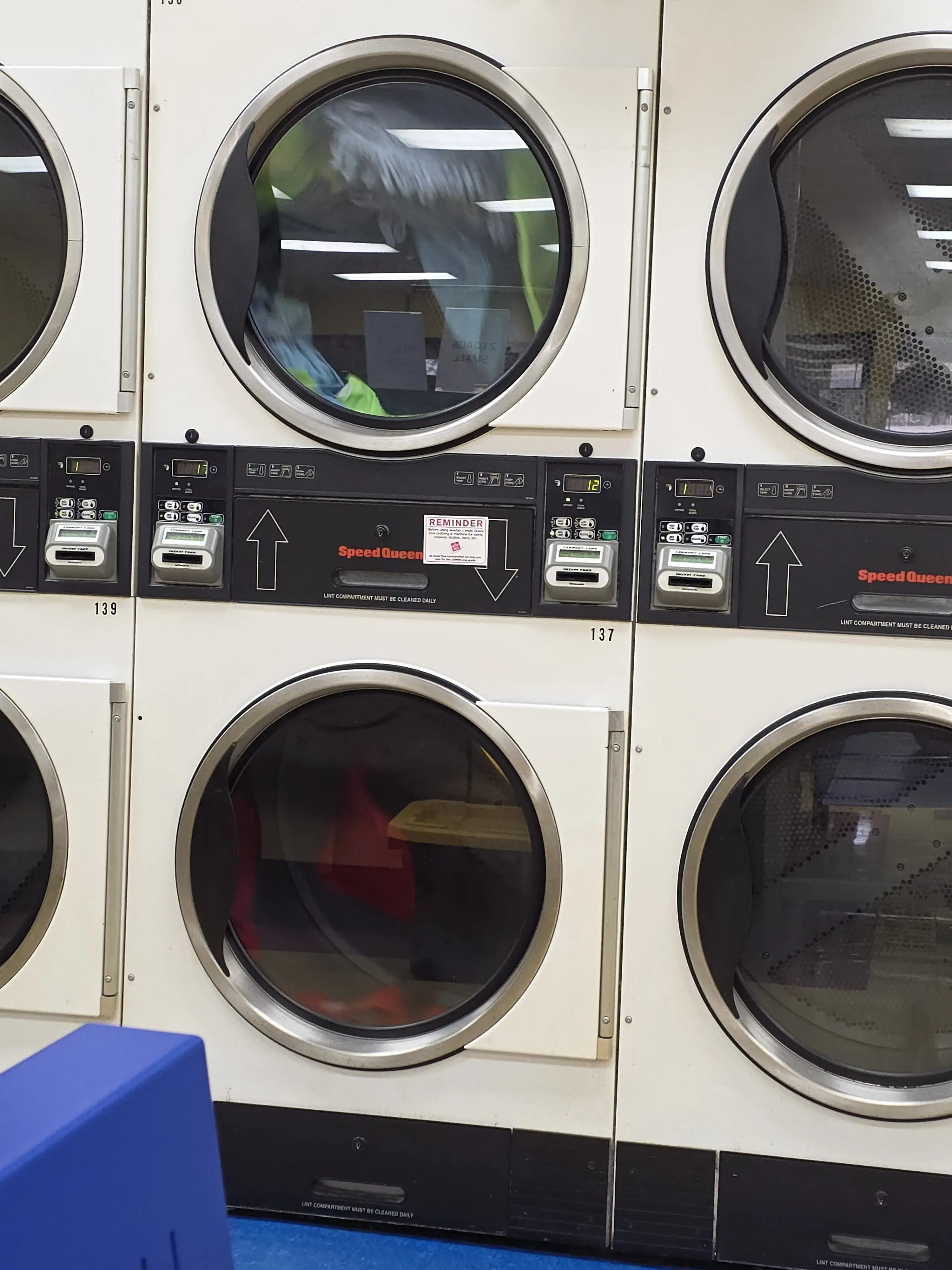 Soap Box Laundromat And Laundry Service thumbnail 9