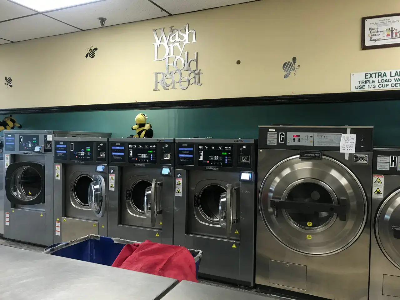 Soap Bubble Laundromat & Dry Cleaning thumbnail 2